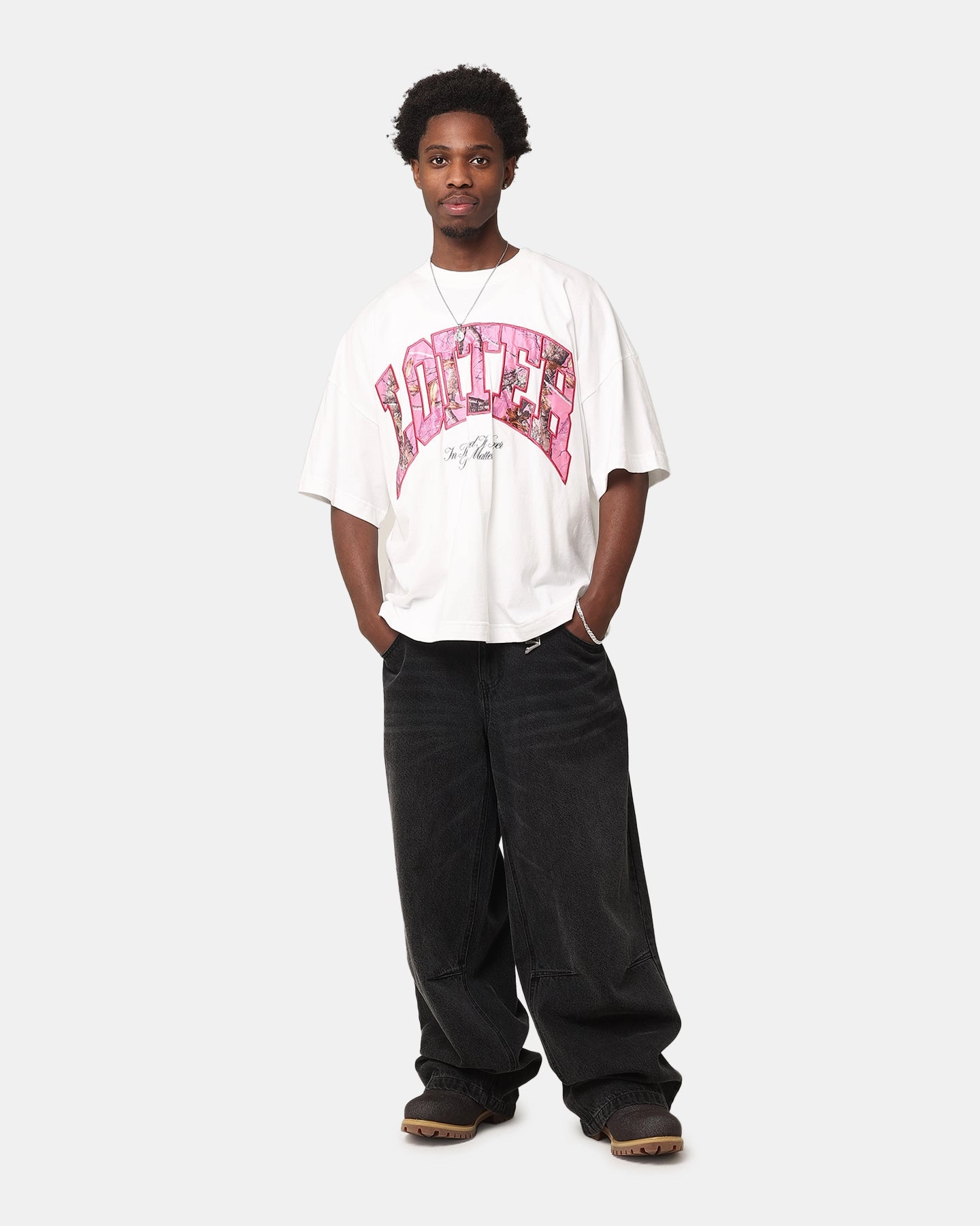 Stylish and Cozy Workout Gear Loiter Hunter T-Shirt Off White
