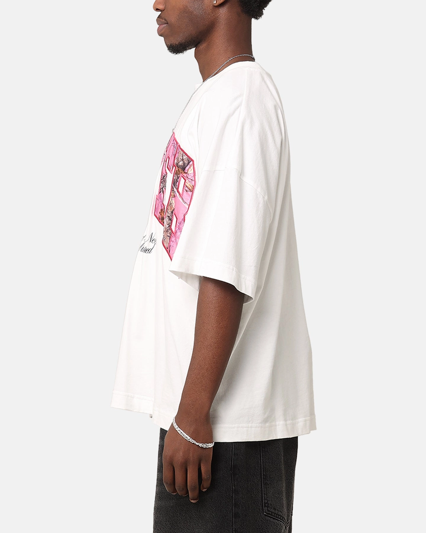 Loiter Hunter T-Shirt Off White Low carbon footprint