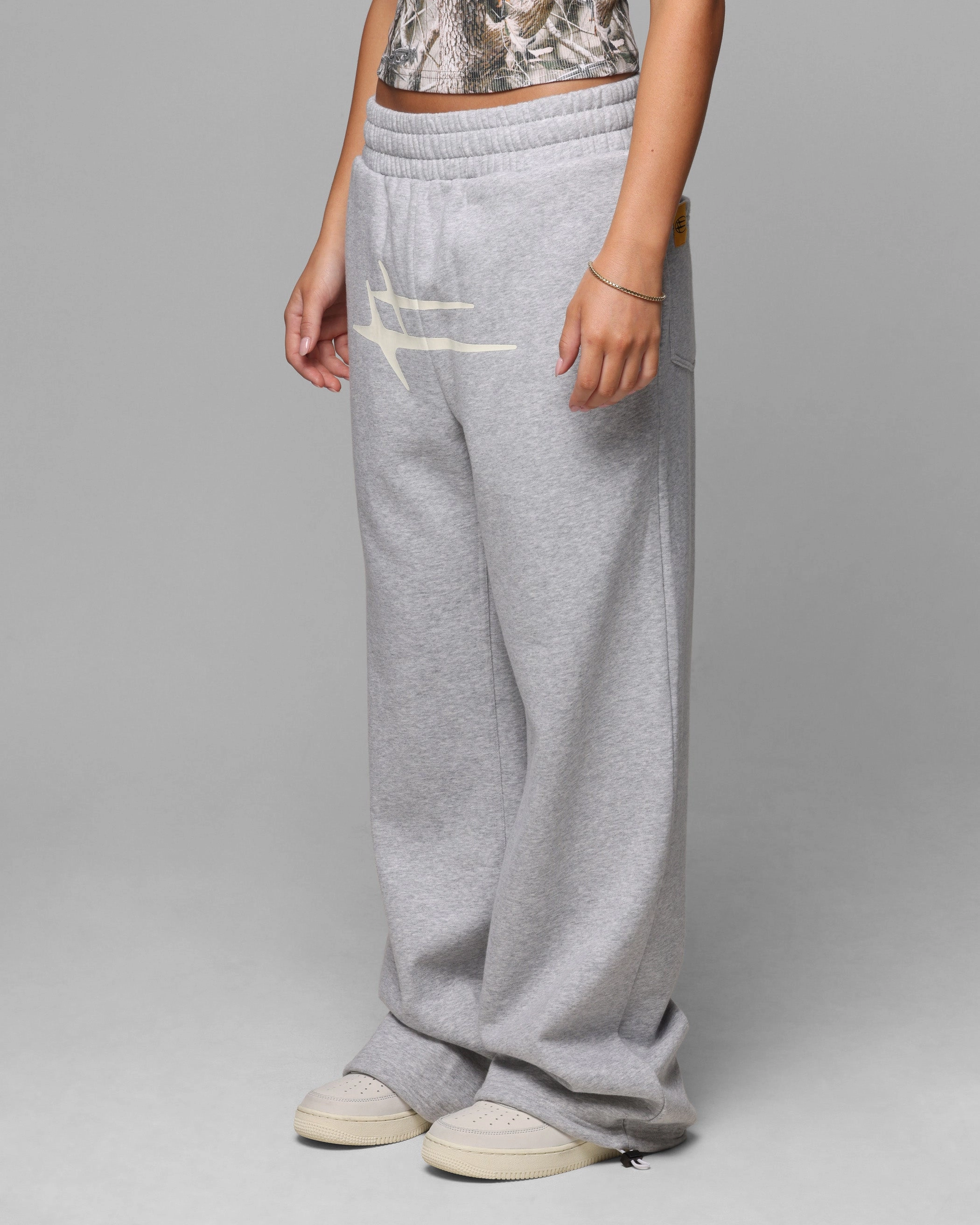 Loiter Hybrid Sweatpants Grey Marle breath easy
