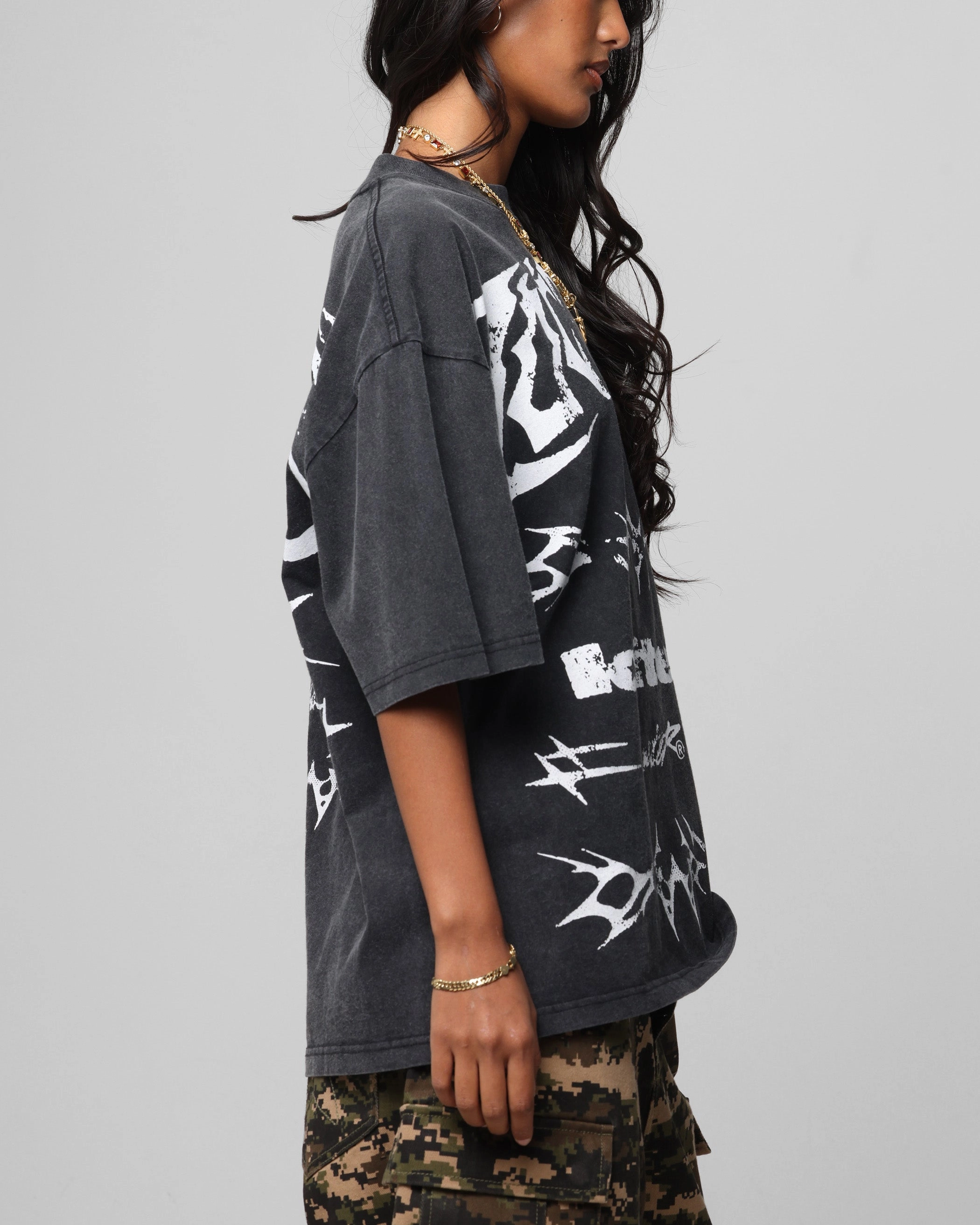 Loiter Metal Stacked Vintage T-Shirt Vintage Black Street Comfort Style