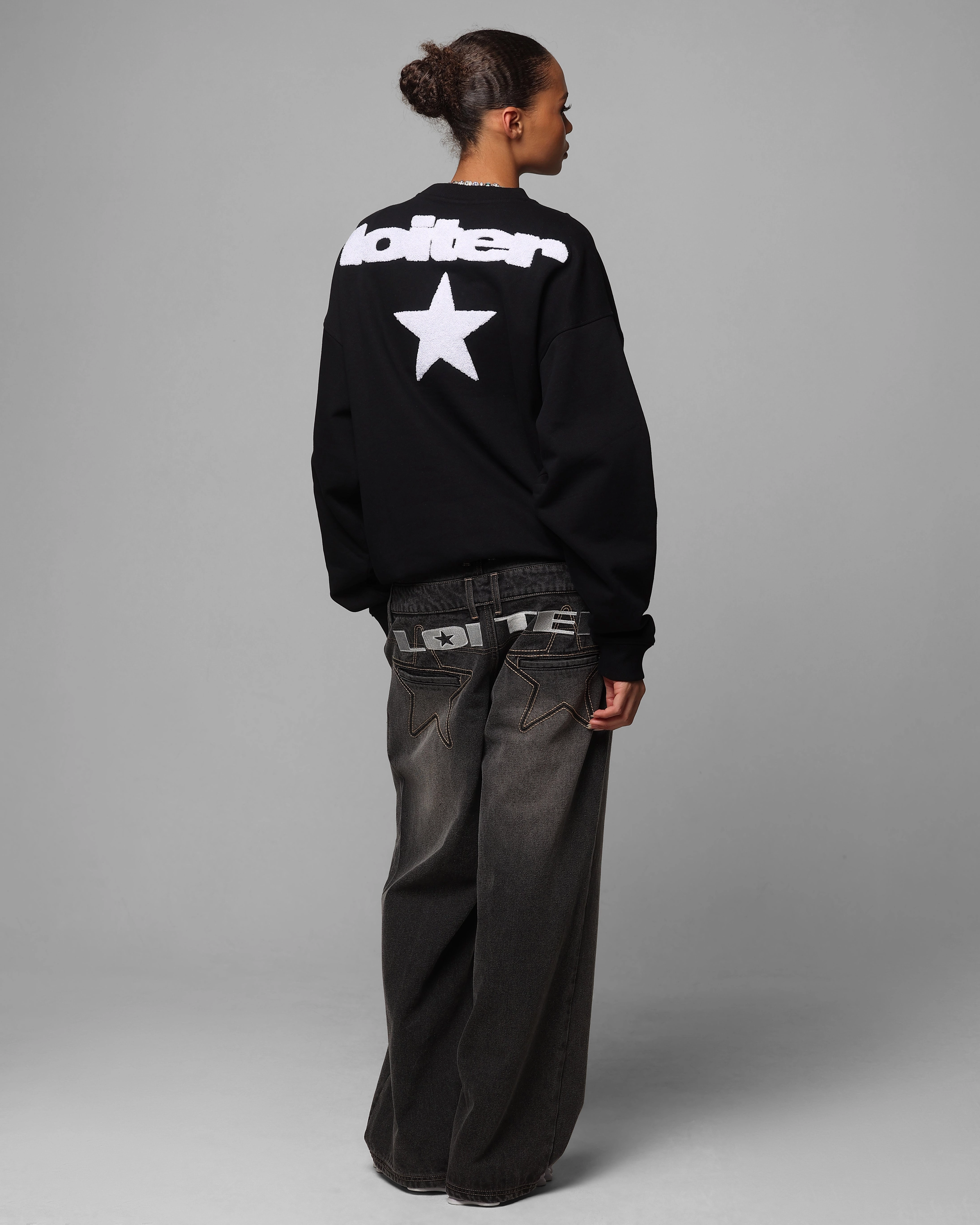 Loiter Premium Essentials Crewneck Black Top Guard