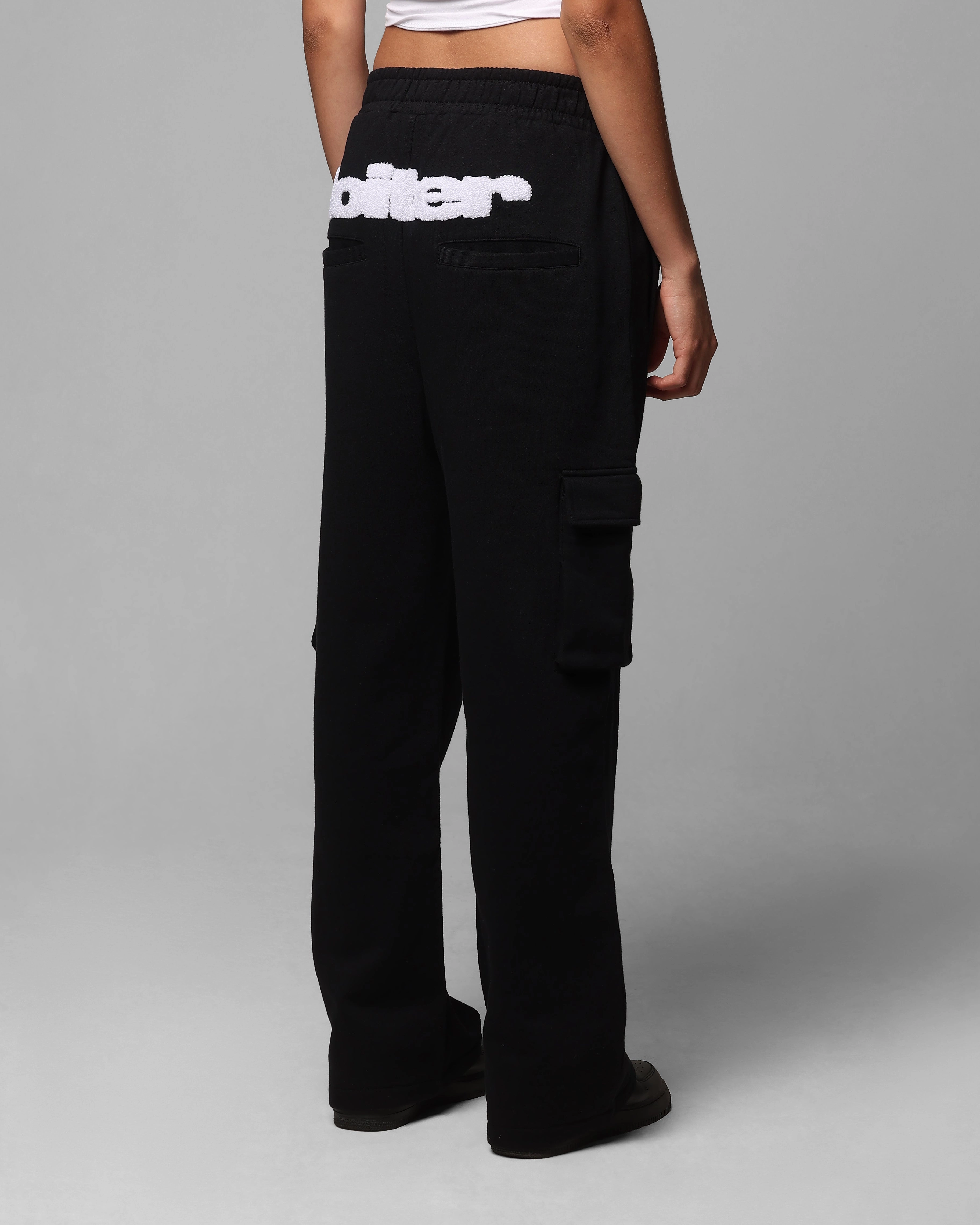 Loiter Premium Essentials Sweatpants Black/White ErgonomicArticulatedDesign Cozy Layer