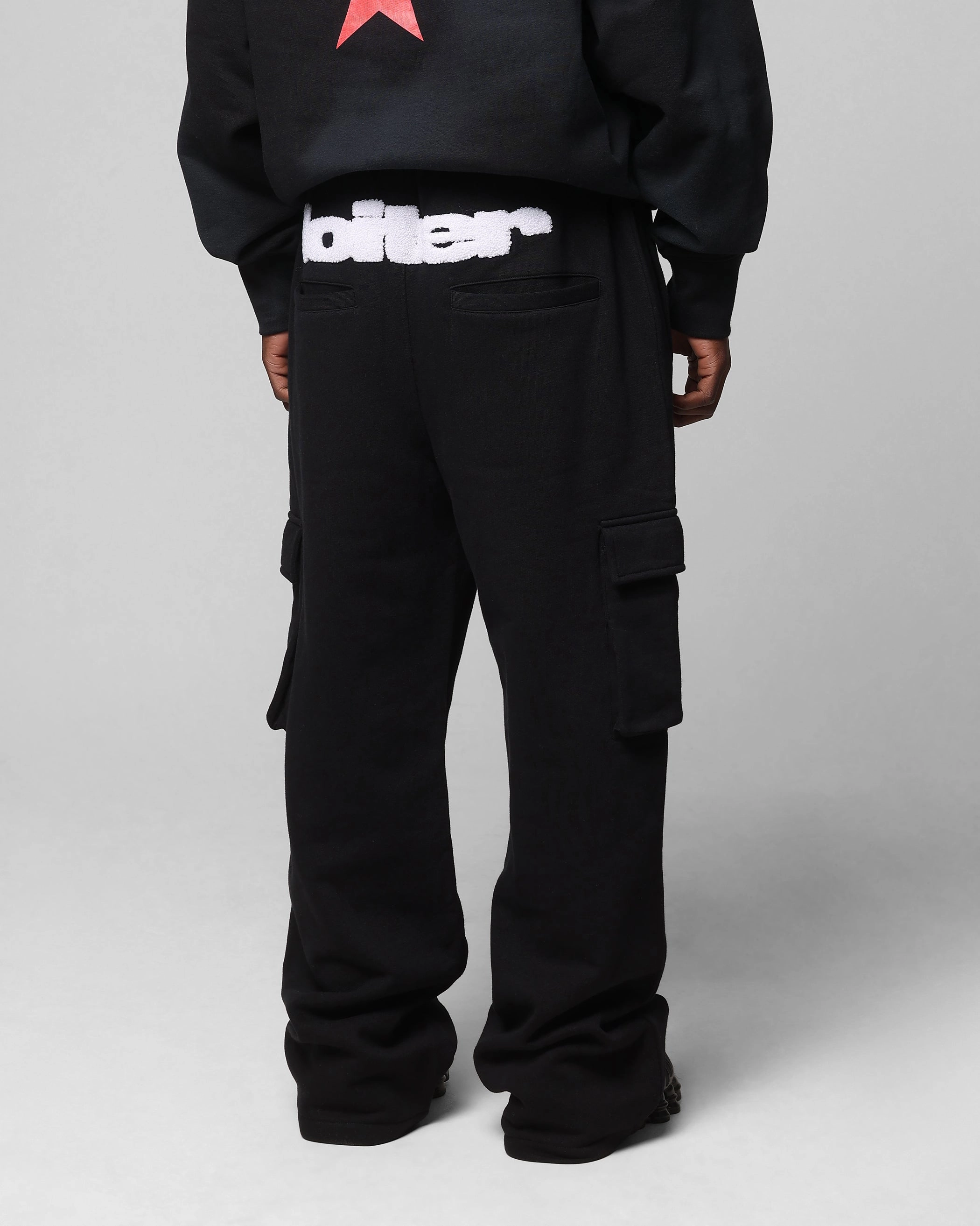 Anti Snag Threading Yoga Ready Loiter Premium Essentials Sweatpants Black/White
