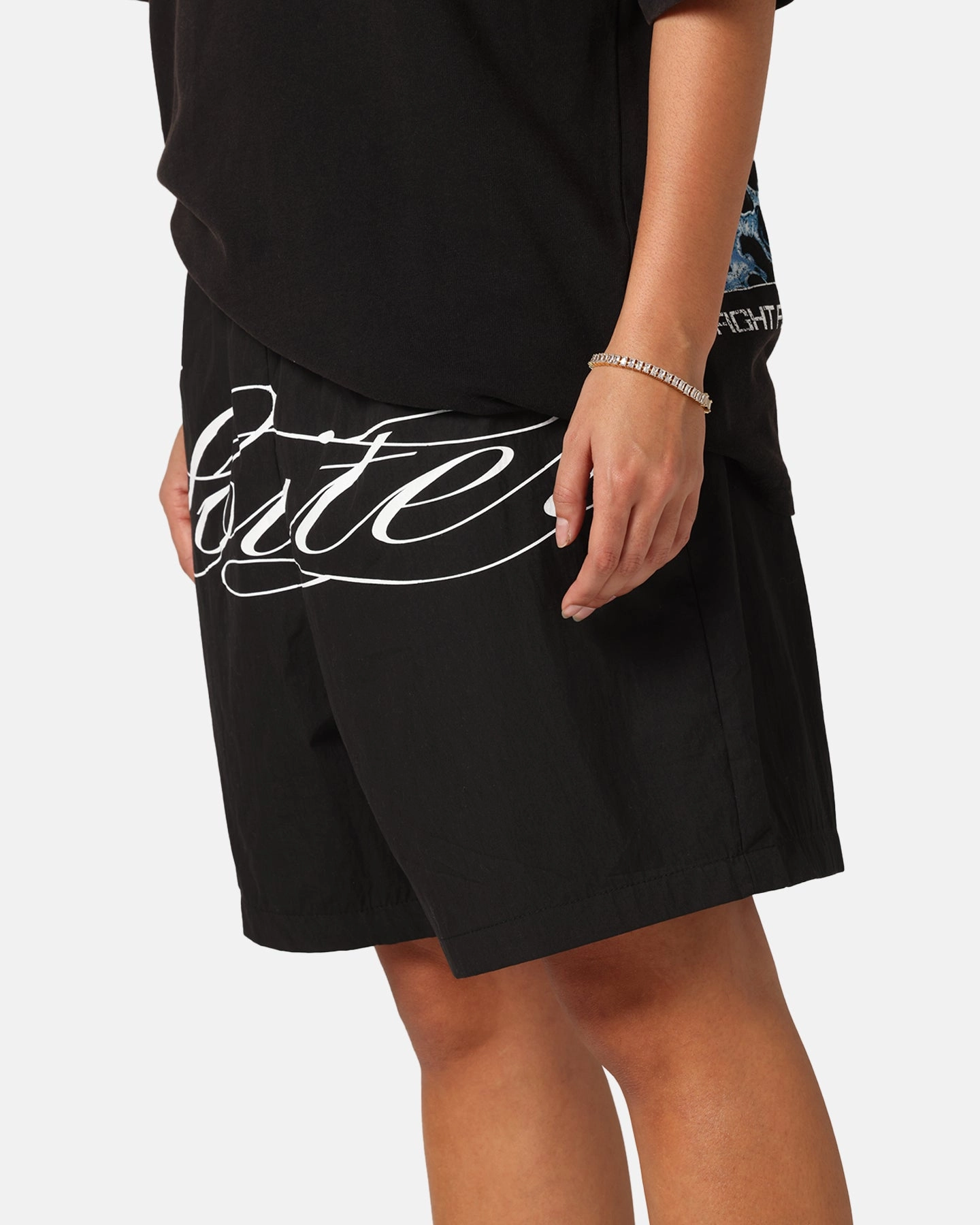 Striped Pattern Loiter Script Walk Shorts Black