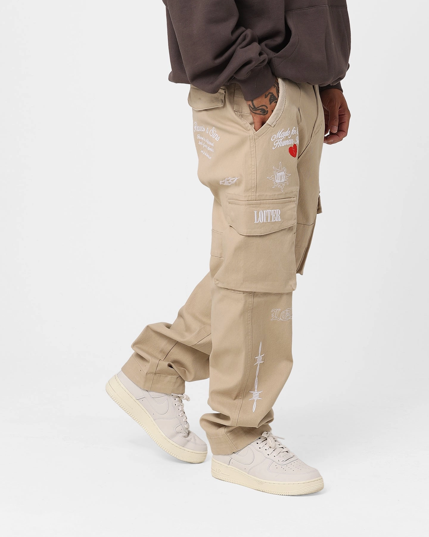 Loiter Sketch Cargo Pants Off White Hygienic Inner Layer Chic Look