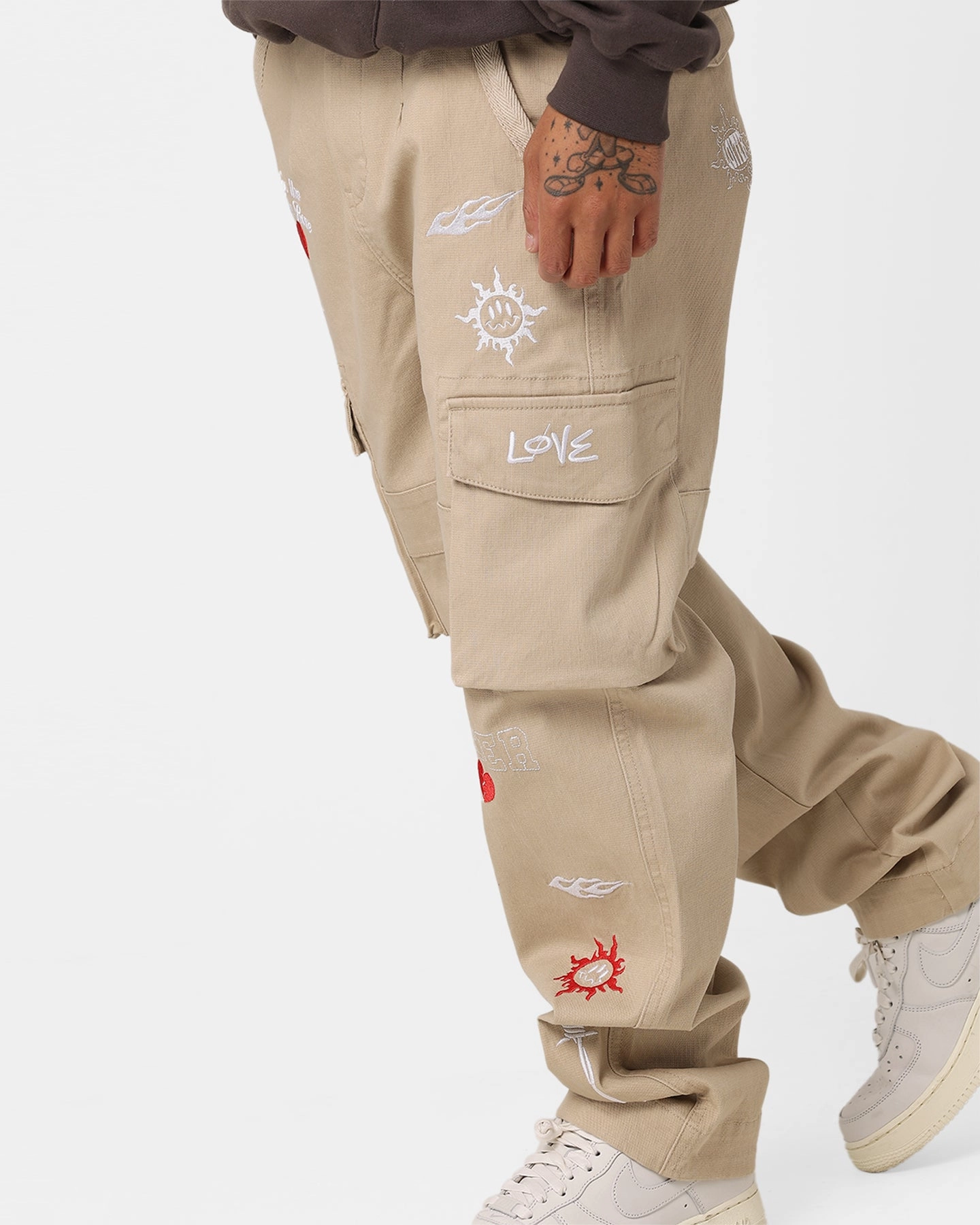 Loiter Sketch Cargo Pants Off White Versatile Wearable