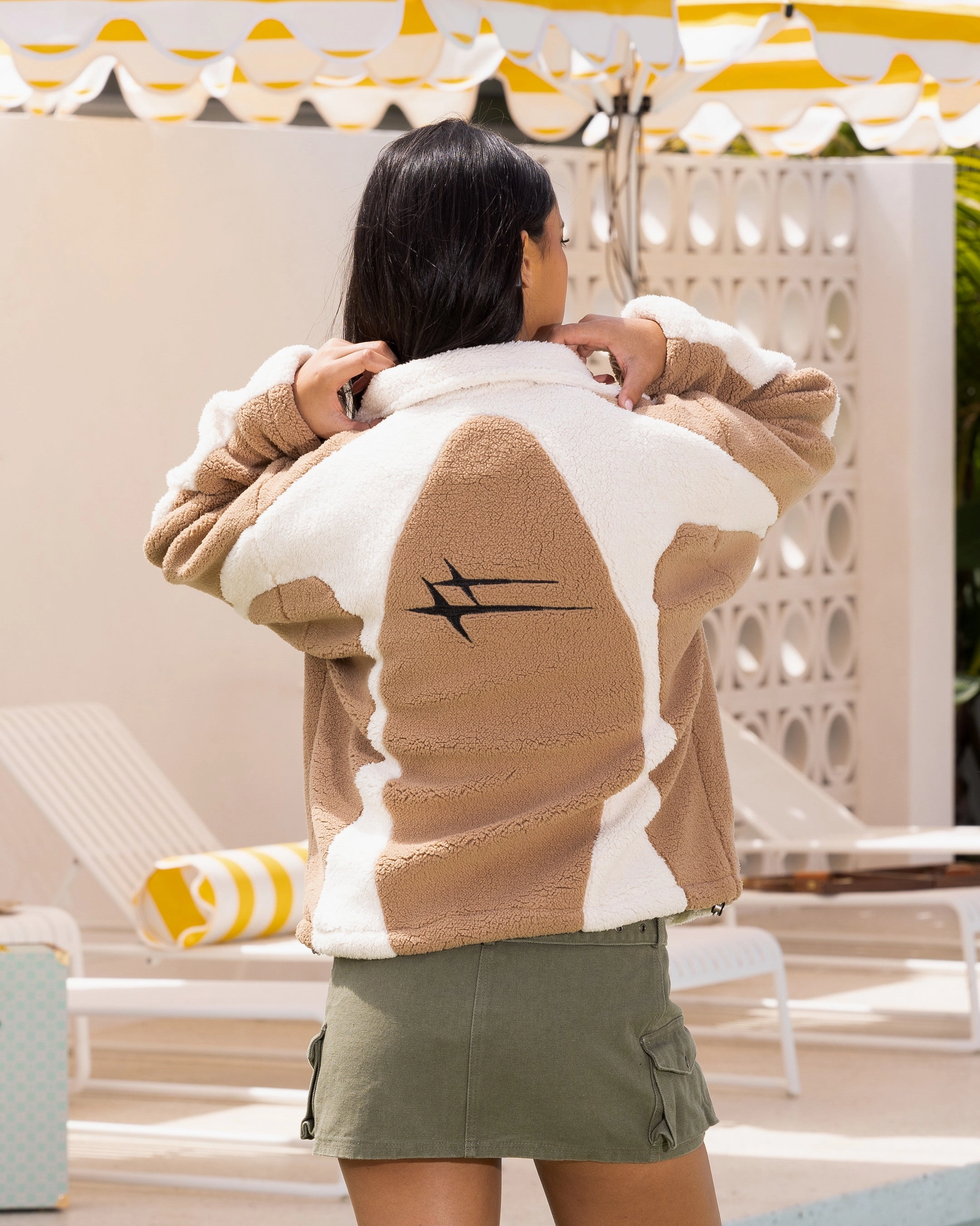 Suitable for team sports Loiter Spire Fleece Jacket Dark Tan/Ecru