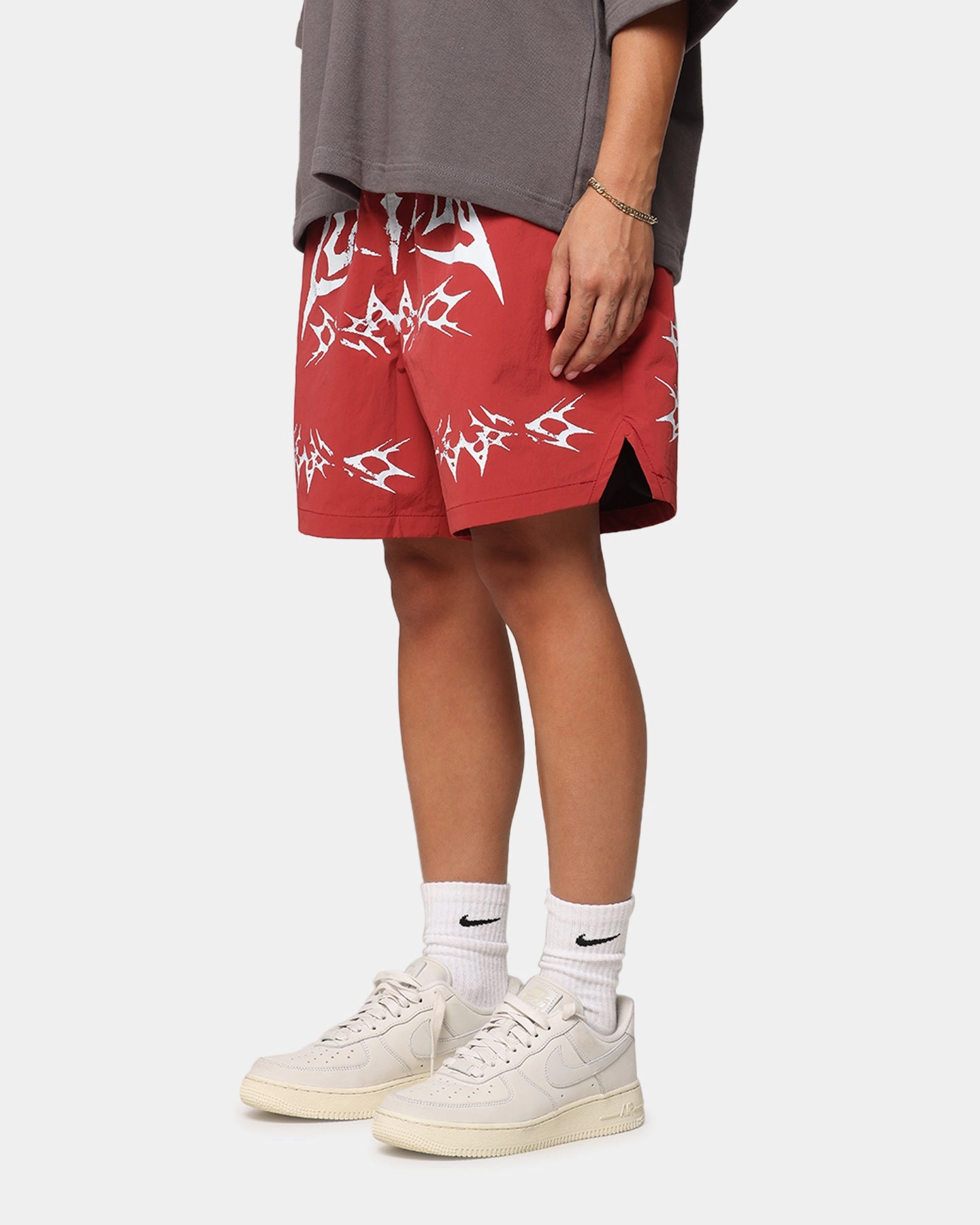 Recycled Material Versatile Fit Loiter Stacked Metal Walk Shorts Burgandy