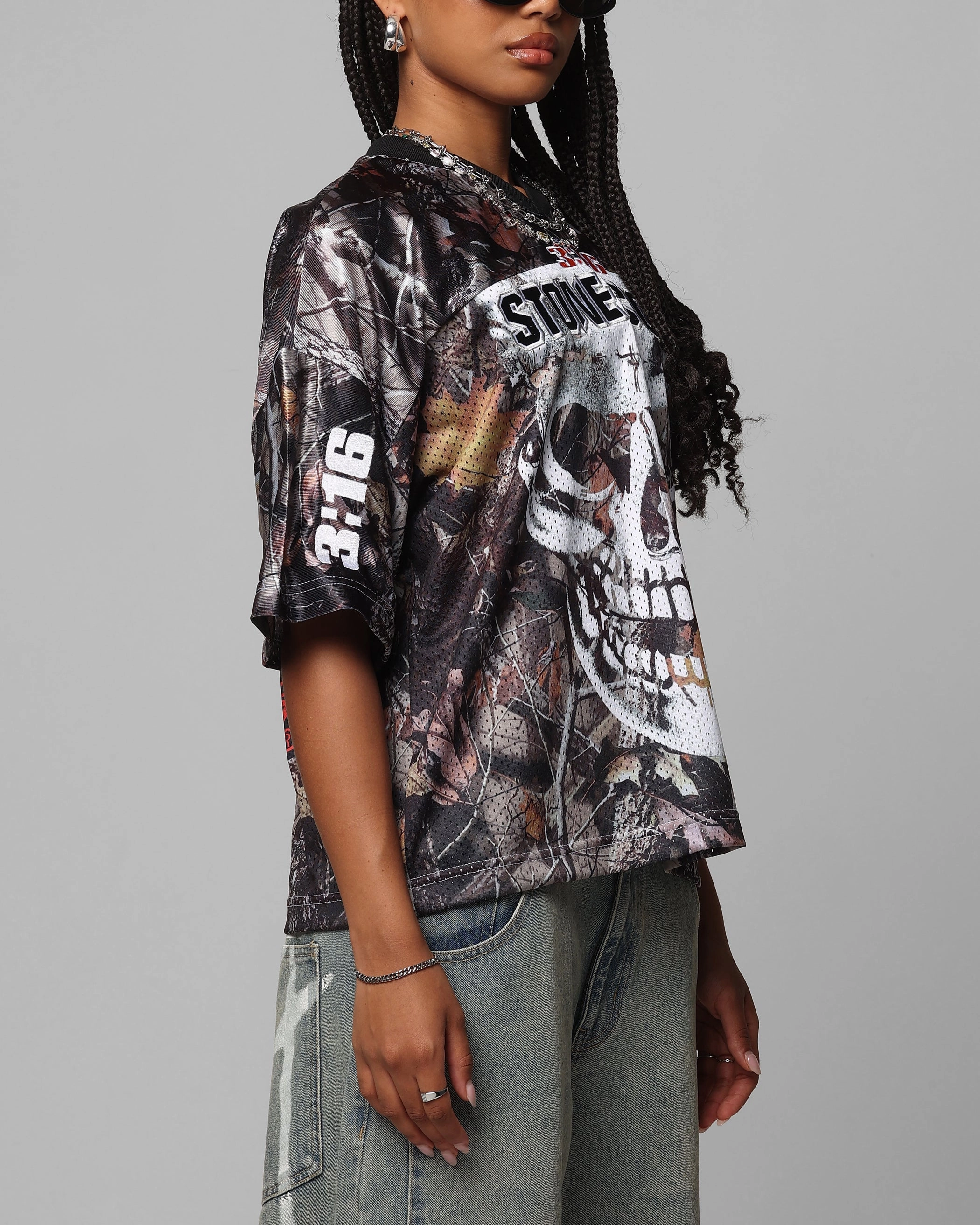 Stylish Layer Look Loiter X WWE Stone Cold Training Jersey Real Tree Camo