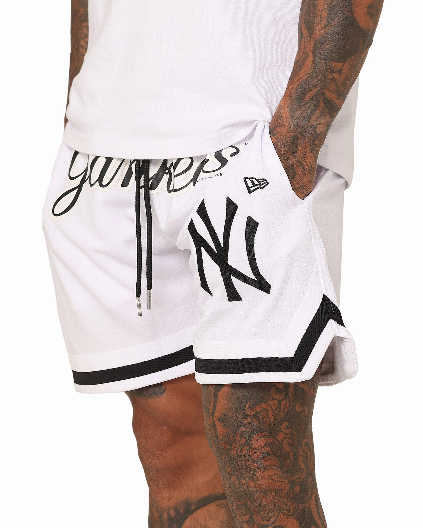 yoga clothes Urban Mood New Era New York Yankees Mesh Shorts White