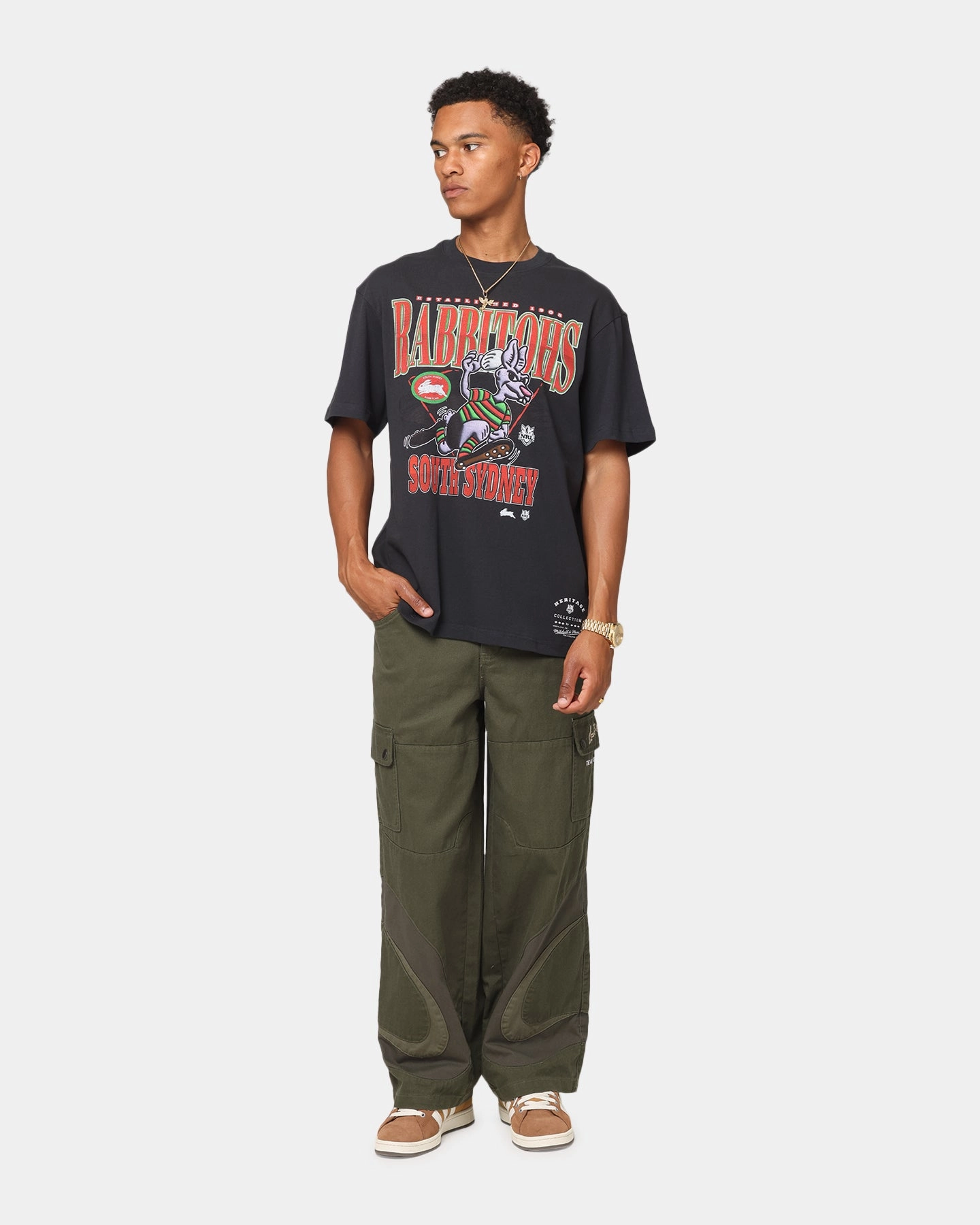 Mitchell & Ness South Sydney Rabbitohs Mascot Character T-Shirt Faded Black Minimalistic Wear light layering