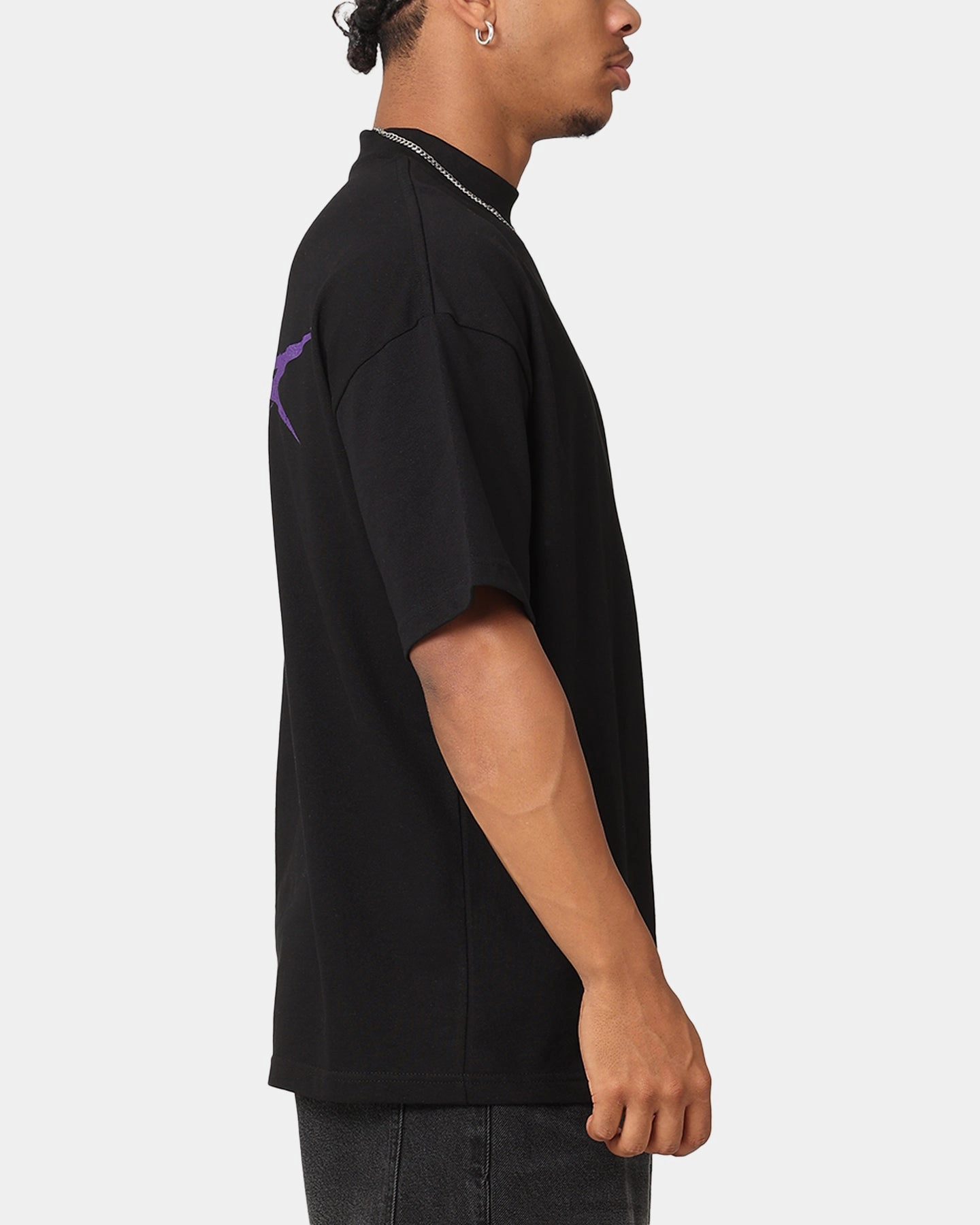 Adult sophistication Simple and Comfortable The Anti Order Metal Mock Neck T-Shirt Black