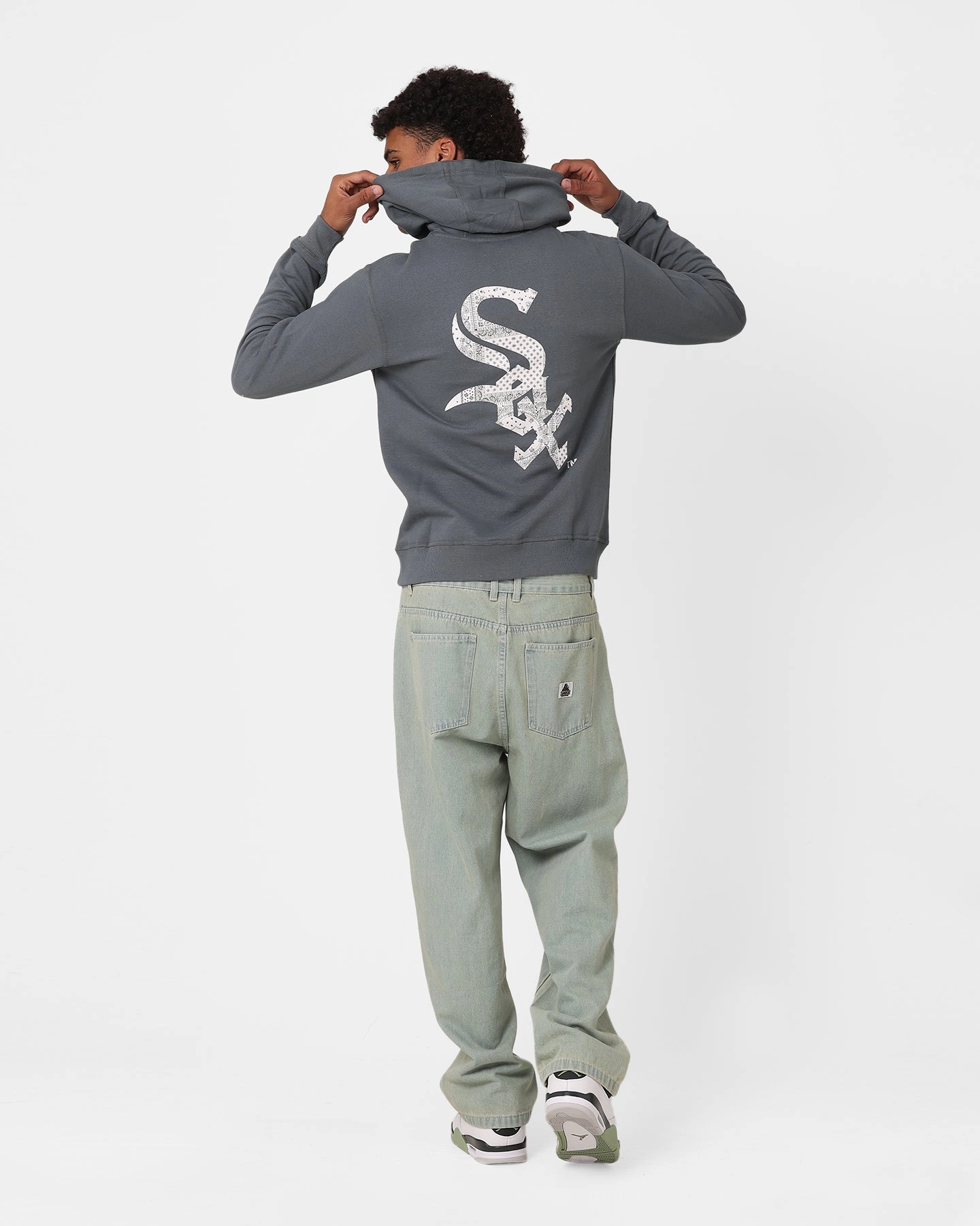 Majestic Athletic Chicago White Sox Bandana Paisley Duke Hoodie Pewter Warm Thinsulate High Quality