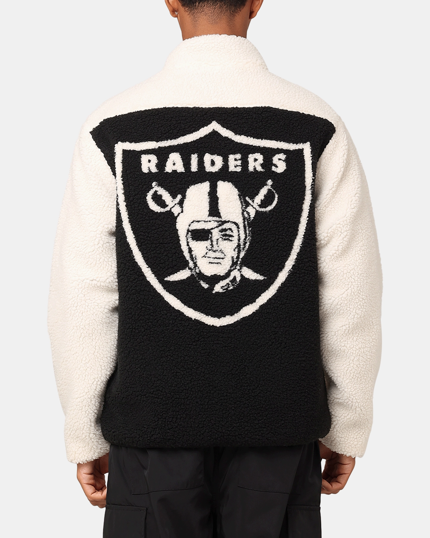 Majestic Athletic Las Vegas Raiders Sherpa Jacket Vintage White Eye - Catching Ring
