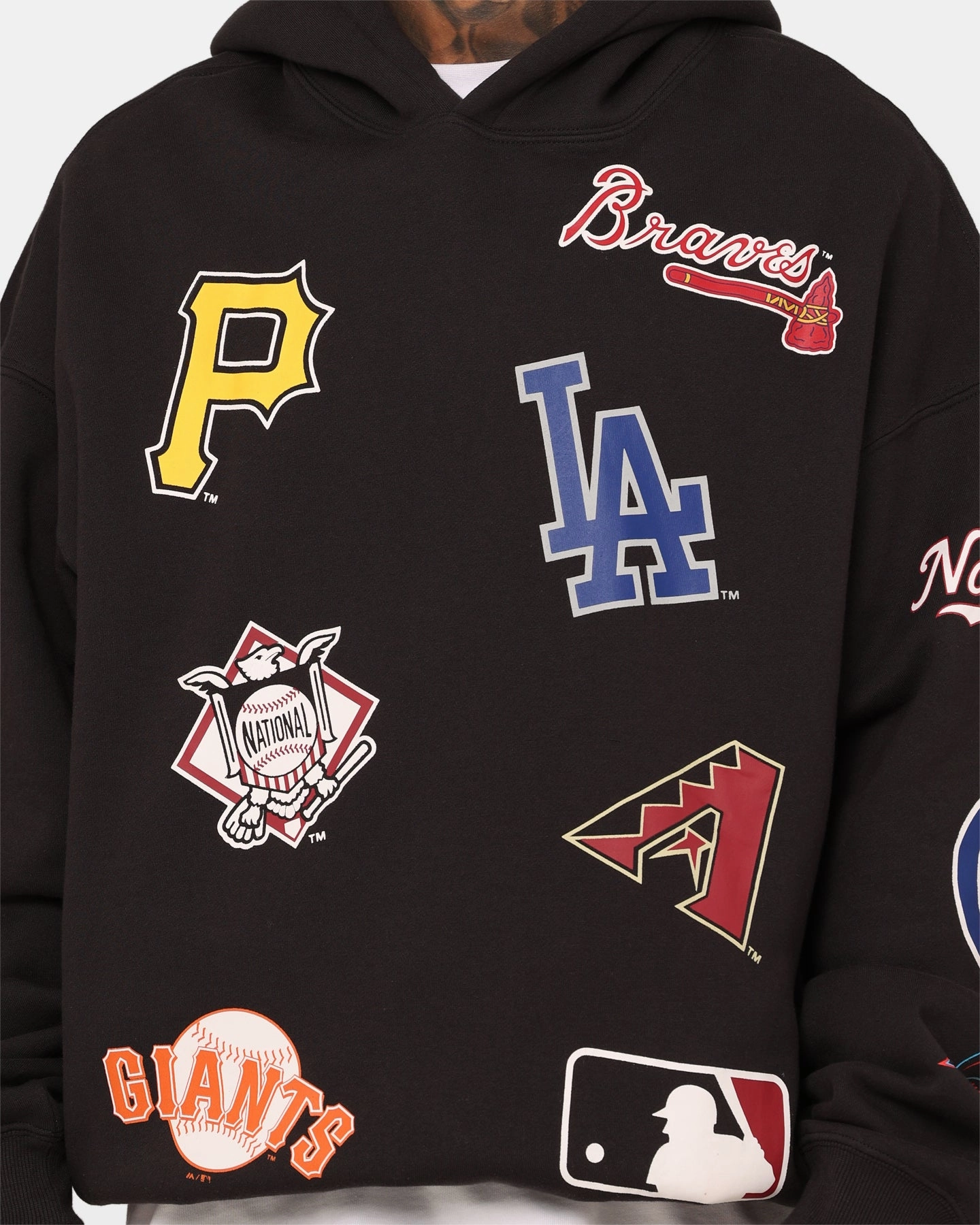 Tapered Silhouette Majestic Athletic MLB League Patch Hoodie Black