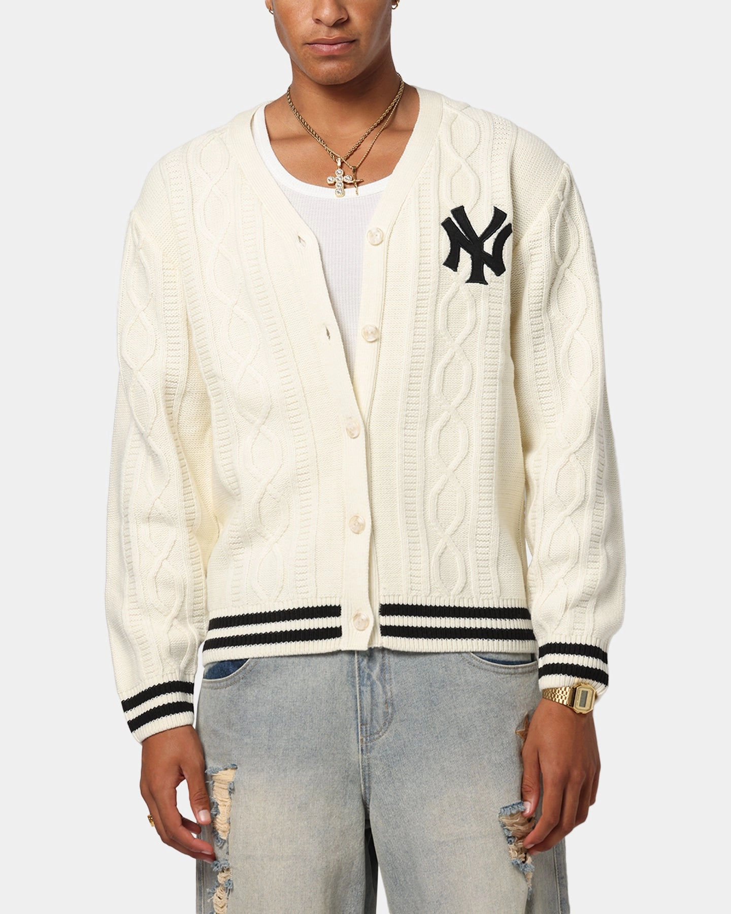 Water resistant coating Breathable mesh lining Majestic Athletic New York Yankees Boxy Cardigan Vintage White
