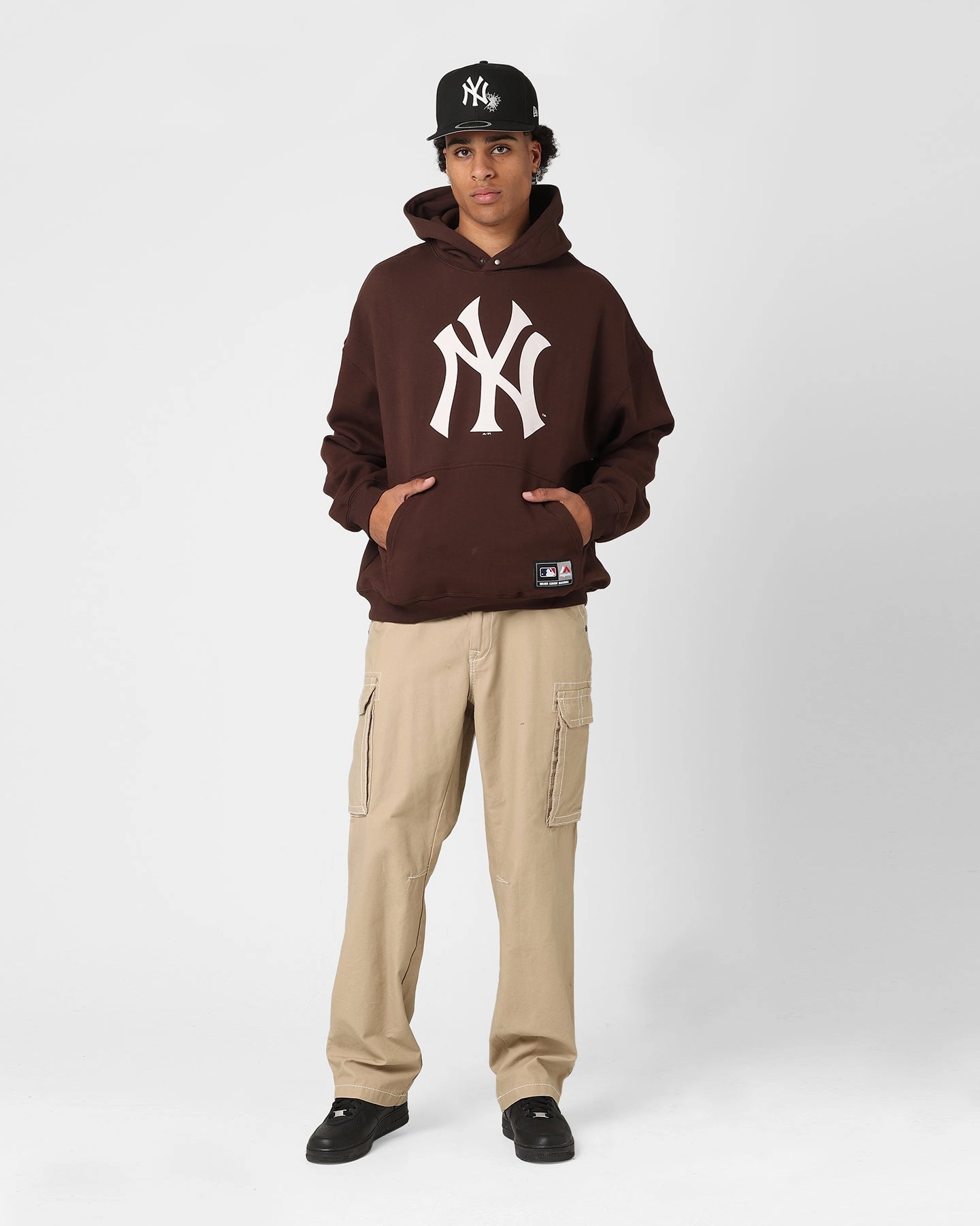 Winter Comfort Quick Adjust Straps Majestic Athletic New York Yankees Core Hoodie Dark Oak