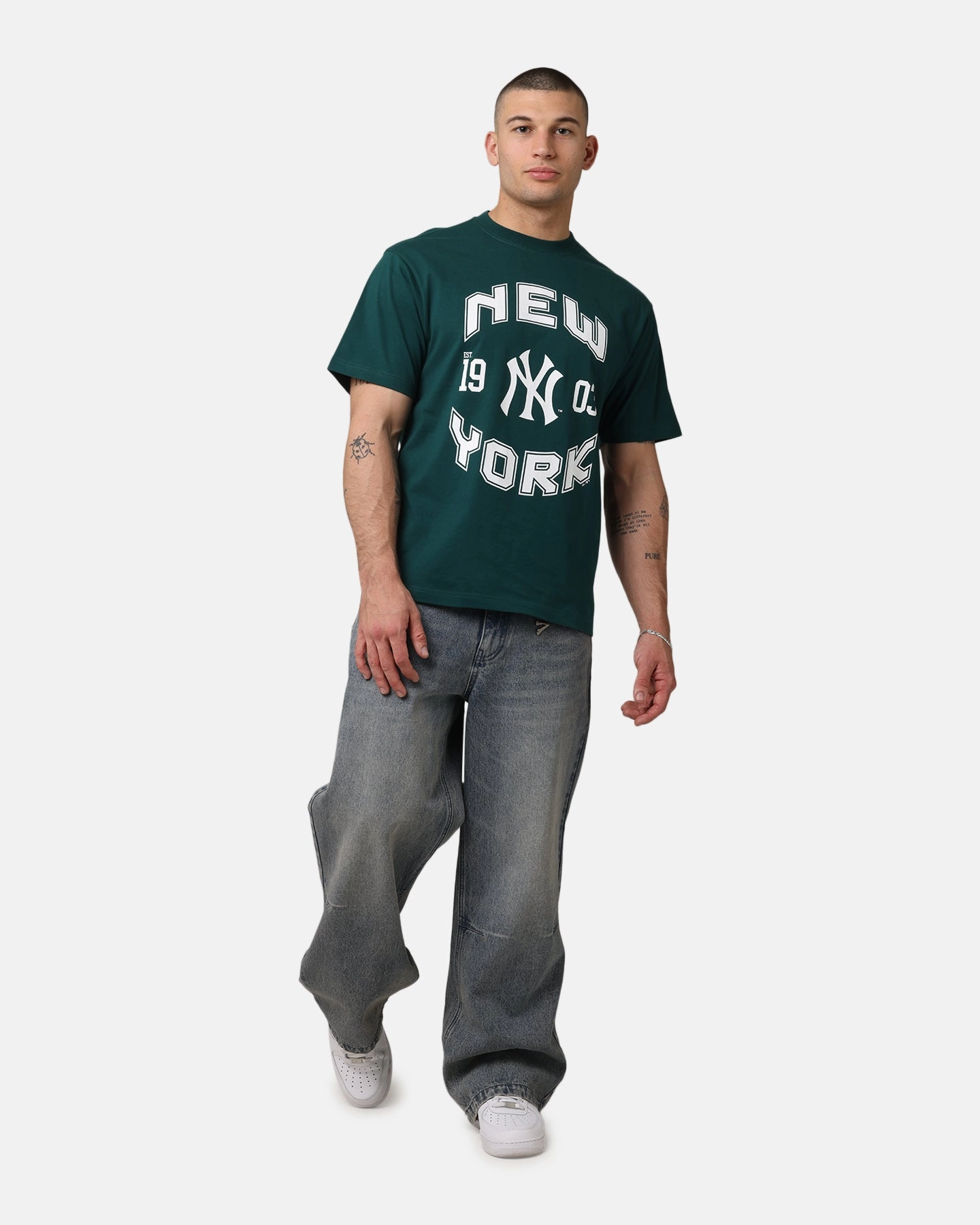 Majestic Athletic New York Yankees Doyers Crest T-Shirt Forest Elegant
