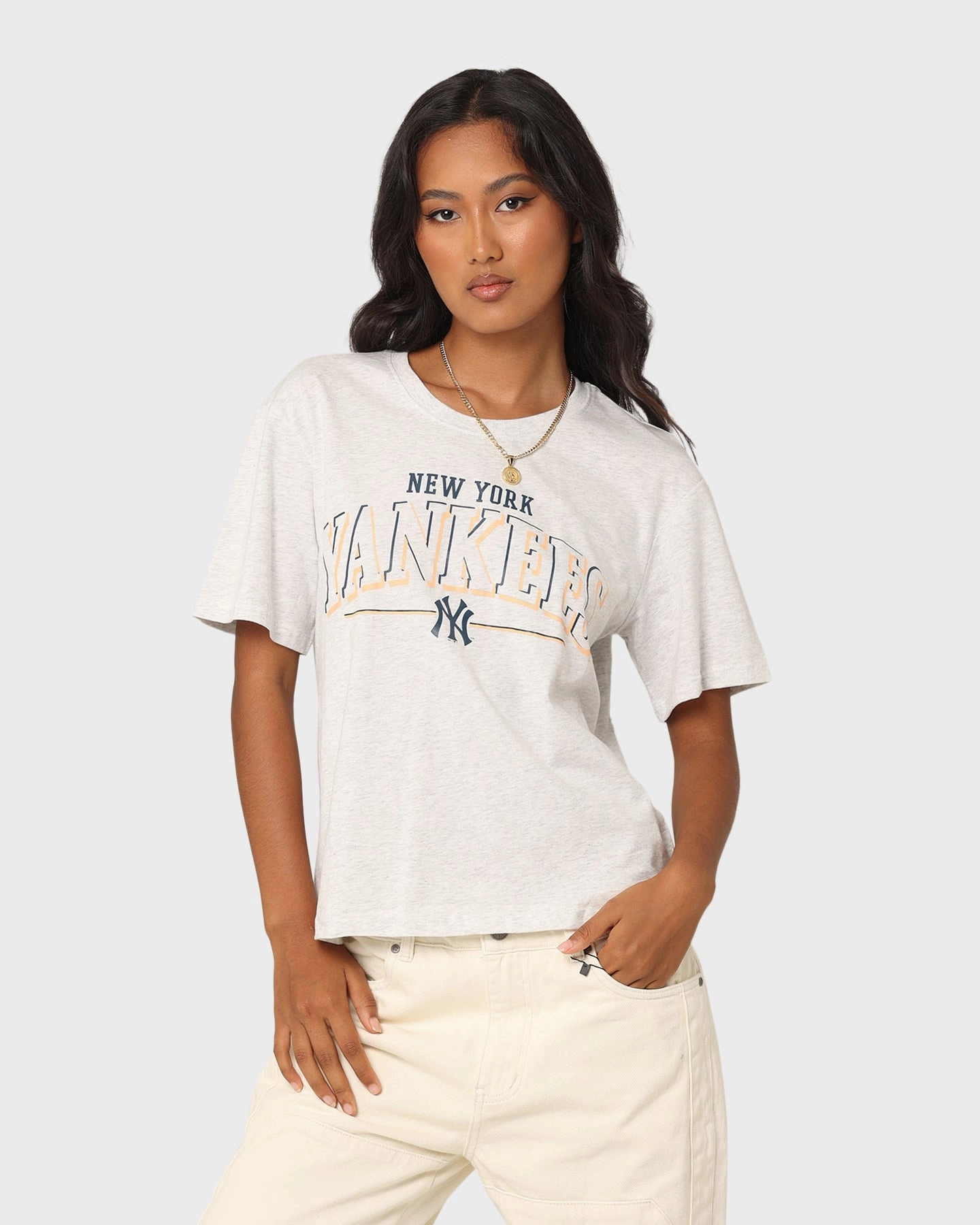 Comfortable Casual Dimensional Stability Weave Majestic Athletic Women's New York Yankees Boxy T-Shirt Vintage White Marle
