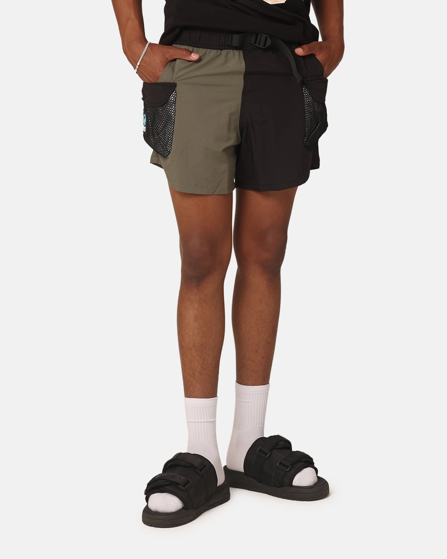 Market Garden Tech Shorts Black/Olive silk blend