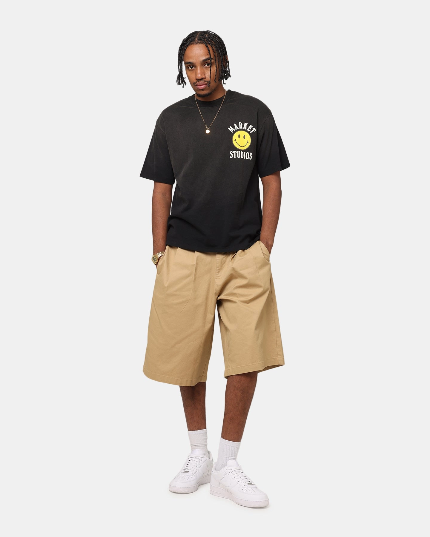 Light and Breezy Casual Must-Have Market Smiley Lockup T-Shirt Black