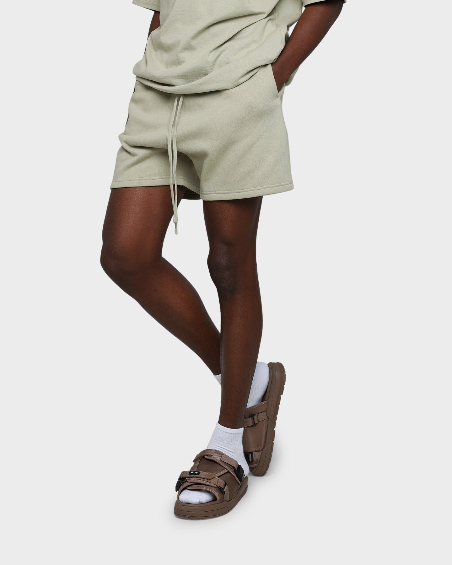 MNML Every Day Sweatshorts Moss Tagless label dancewear