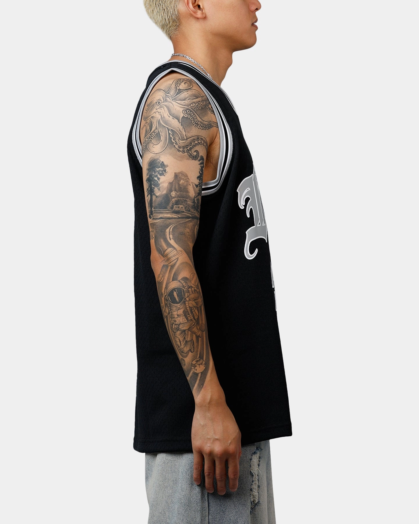 Mitchell & Ness Chicago Bulls Scottie Pippen Bulls Are Back Jersey Black Reflective Accent Strips Anti Microbial Finish