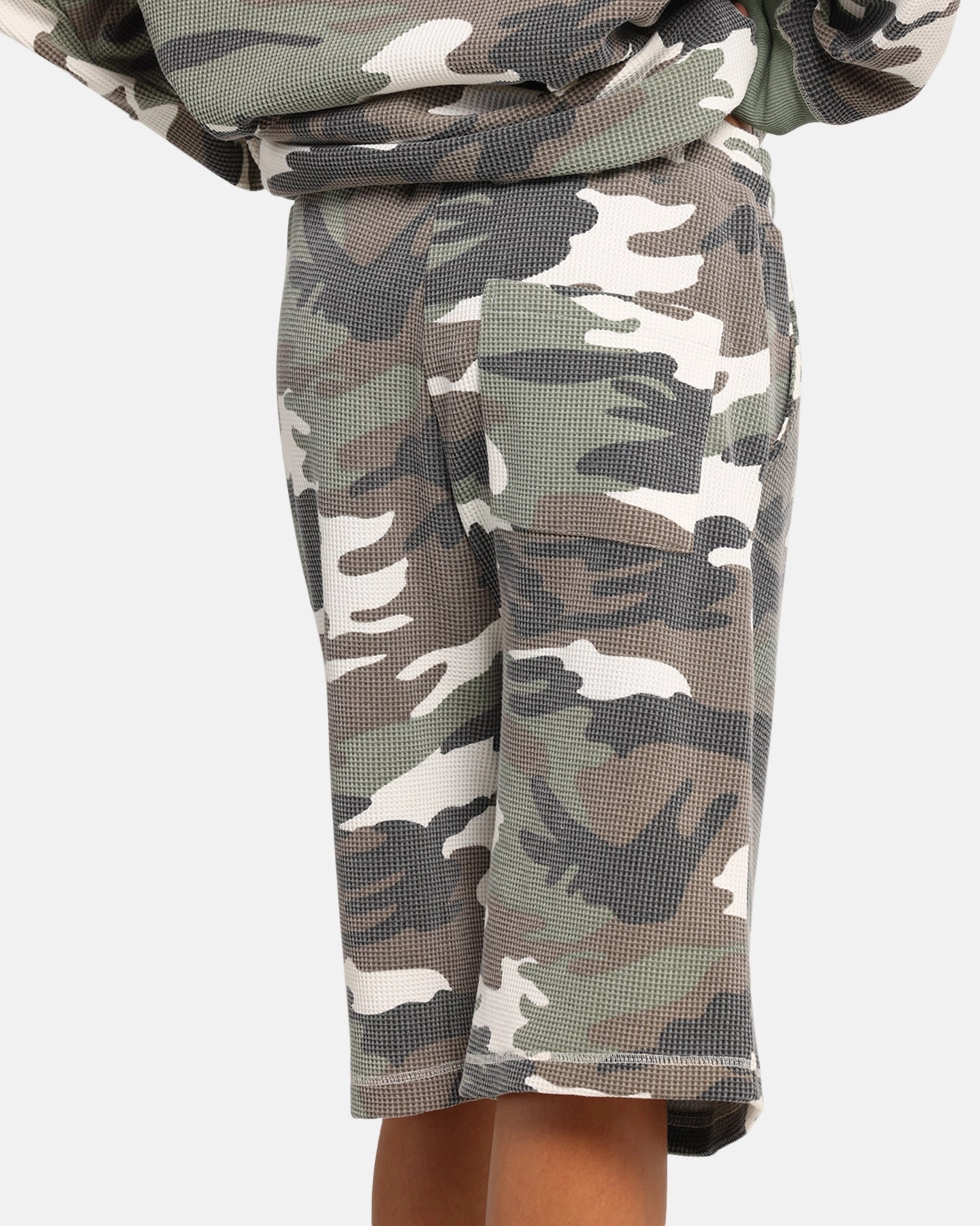 XXIII Printed Thermal Shorts Camo Ergonomic Panel Design