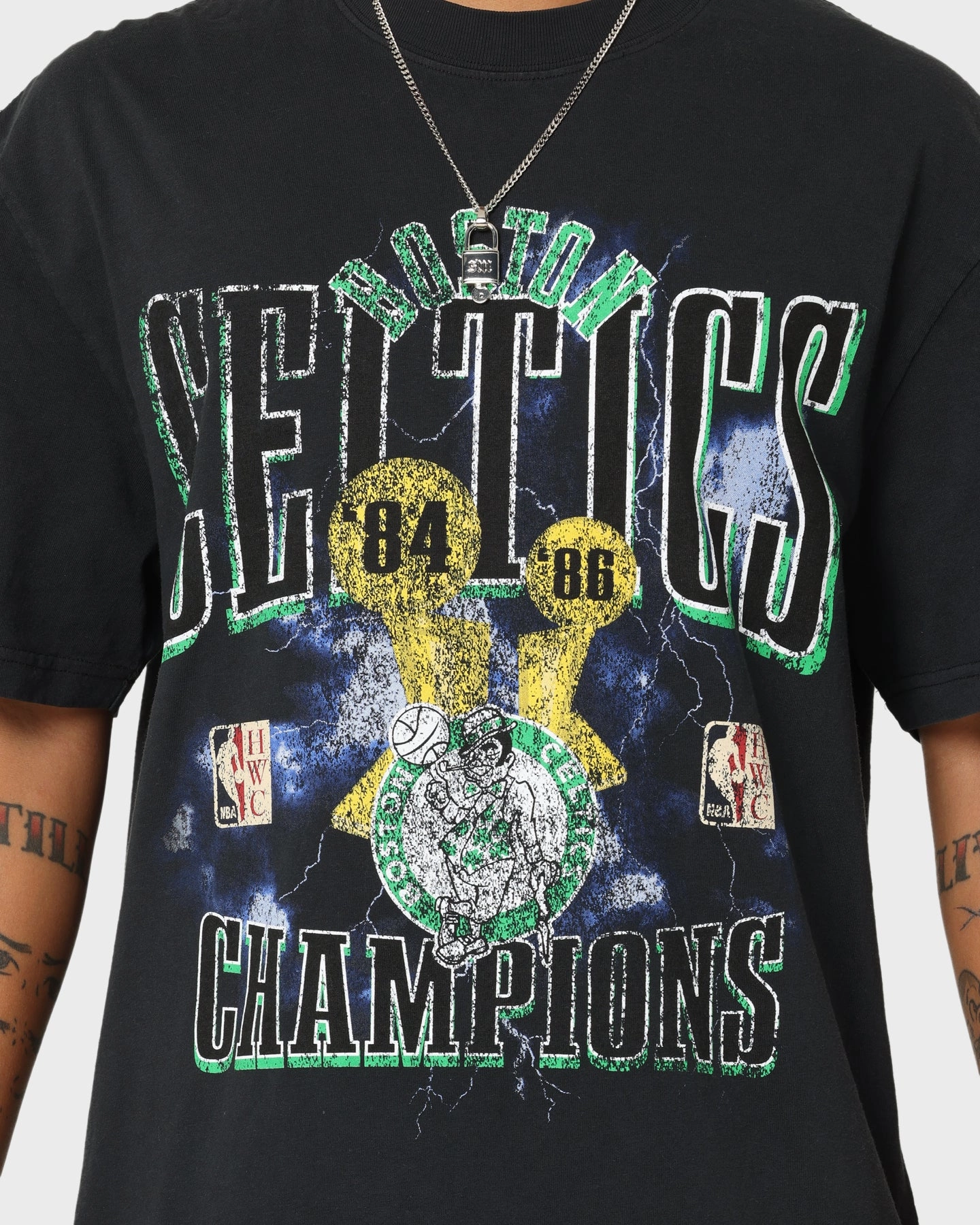 Active Style Trend Mitchell & Ness Boston Celtics Conference Champs Vintage T-Shirt Faded Black