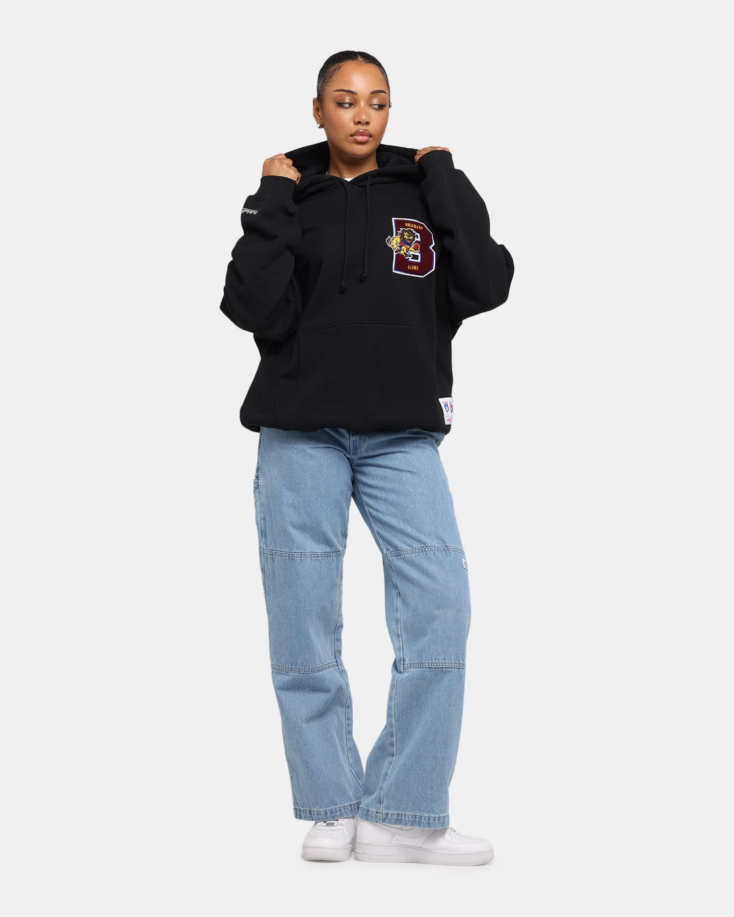 Outdoor Comfort Mitchell & Ness Brisbane Lions Team Hoodie Solid Black
