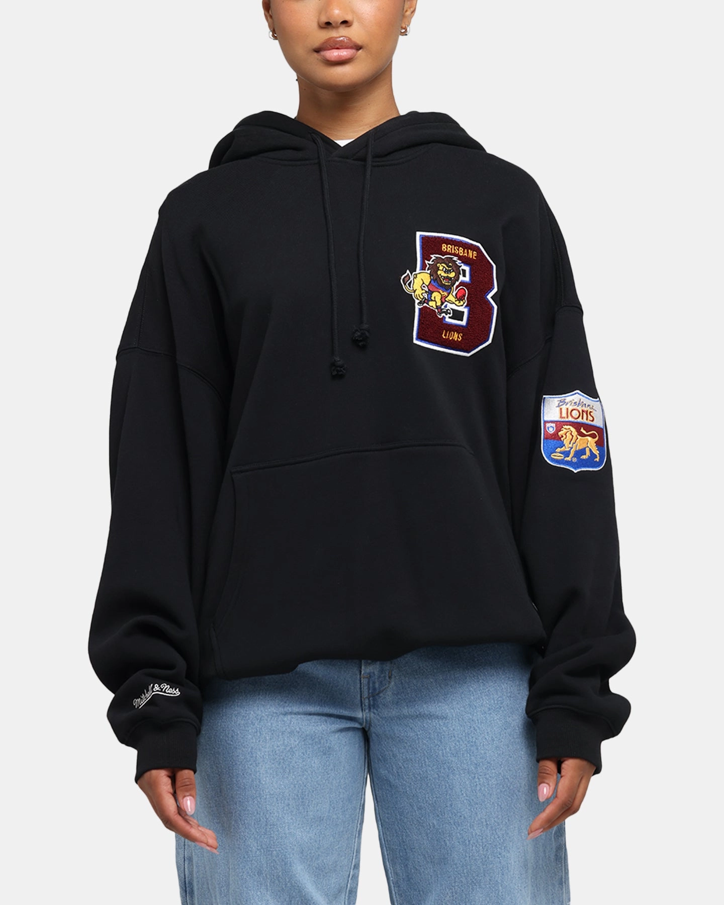 Layer Look Mitchell & Ness Brisbane Lions Team Hoodie Solid Black