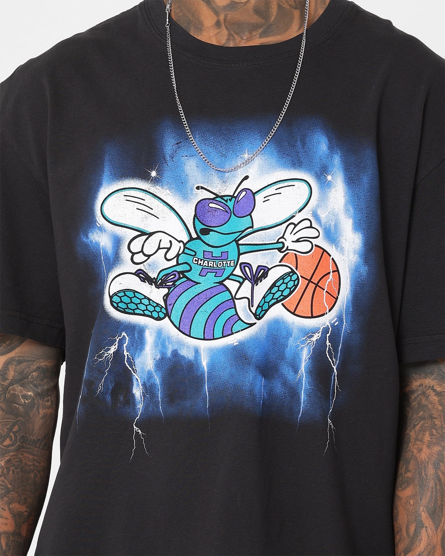 crew neck Comfy Wear Mitchell & Ness Charlotte Hornets Logo Lightning T-Shirt Black
