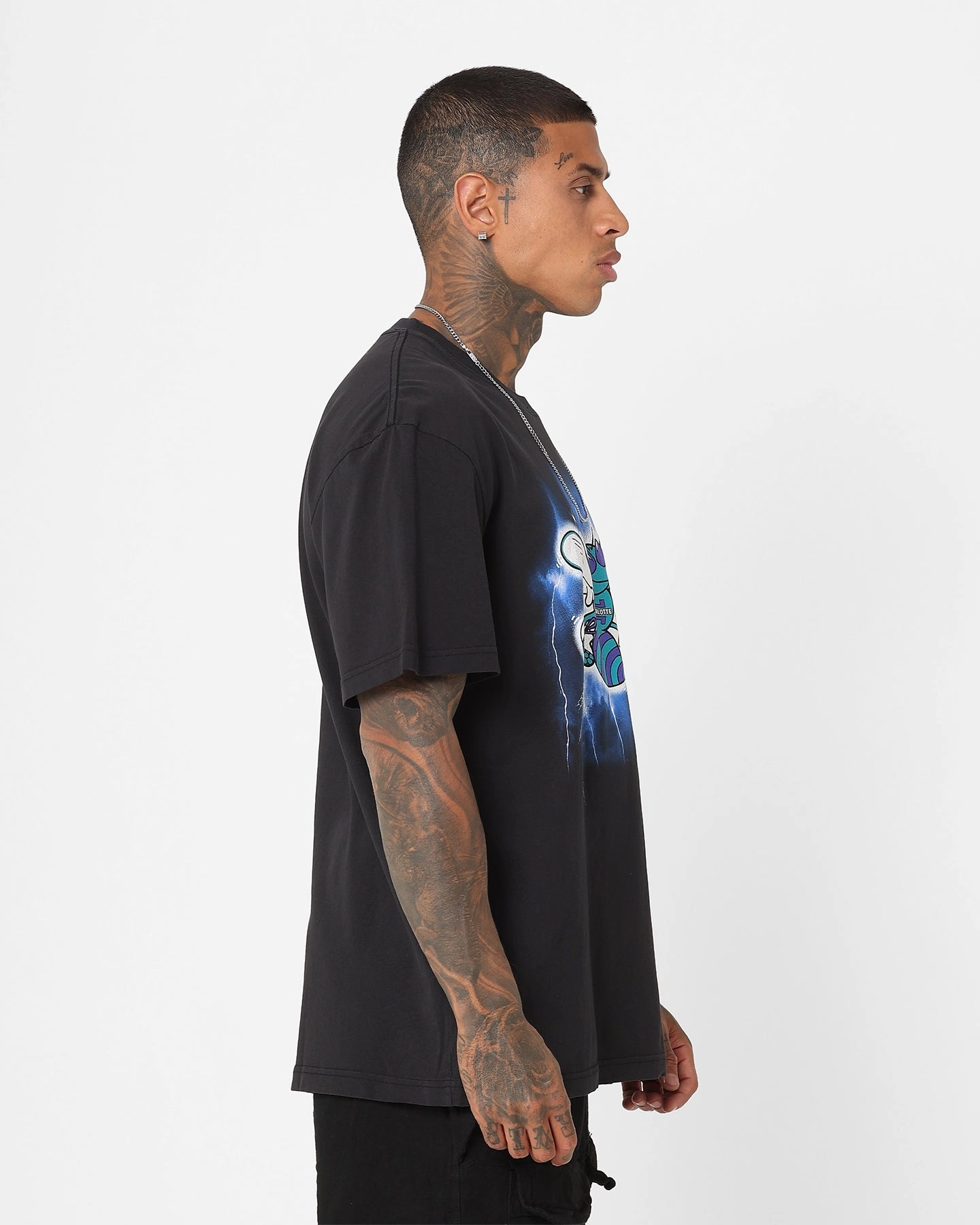 Mitchell & Ness Charlotte Hornets Logo Lightning T-Shirt Black Low carbon footprint