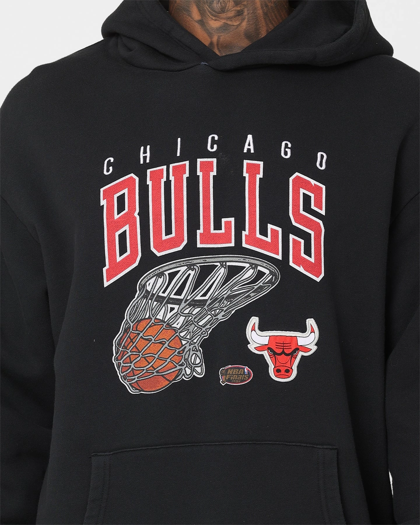 Mitchell & Ness Chicago Bulls Arch Net Hoodie suitable for religious ceremonies Unveil