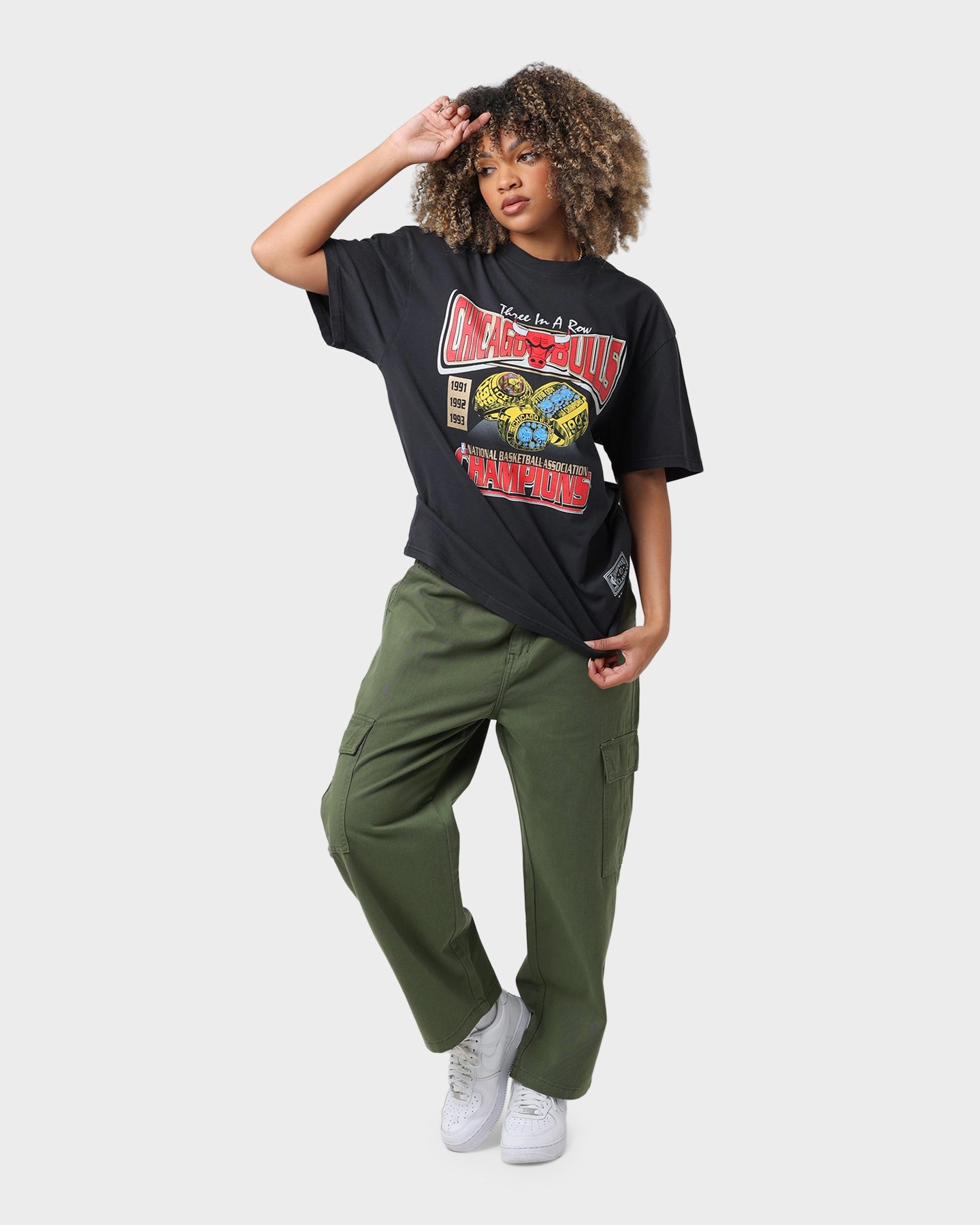 Mitchell & Ness Chicago Bulls Champion Tour T-Shirt Black Light Style Trend Chic Style