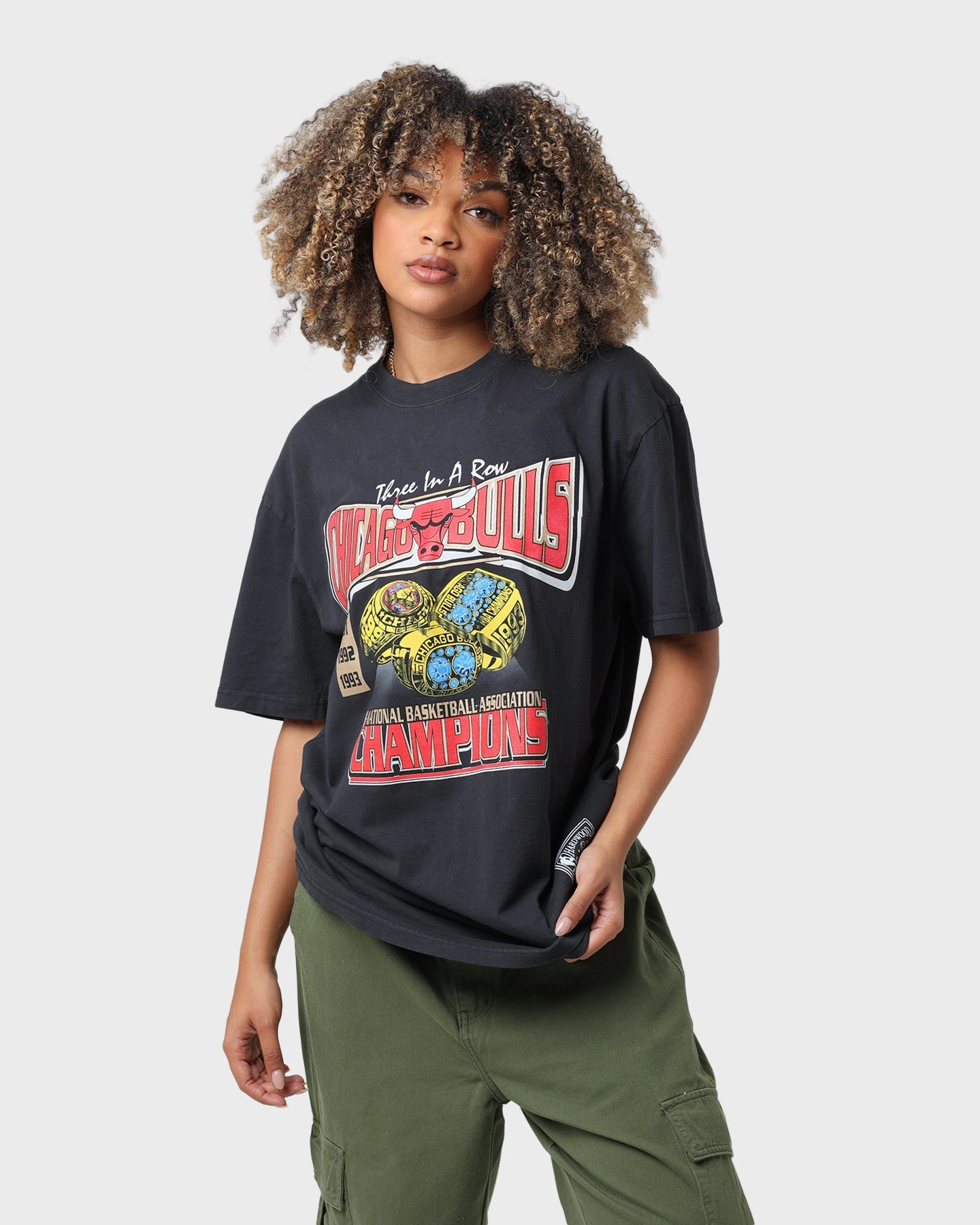 Skin Friendly Lining Mitchell & Ness Chicago Bulls Champion Tour T-Shirt Black