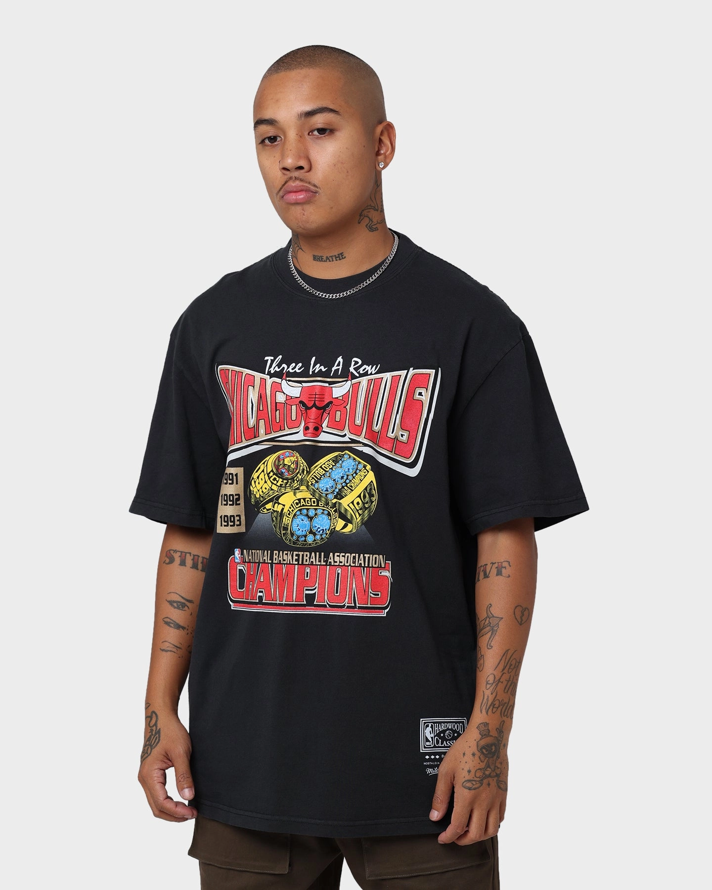 Abrasion Resistant Fabric Mitchell & Ness Chicago Bulls Champion Tour T-Shirt Black