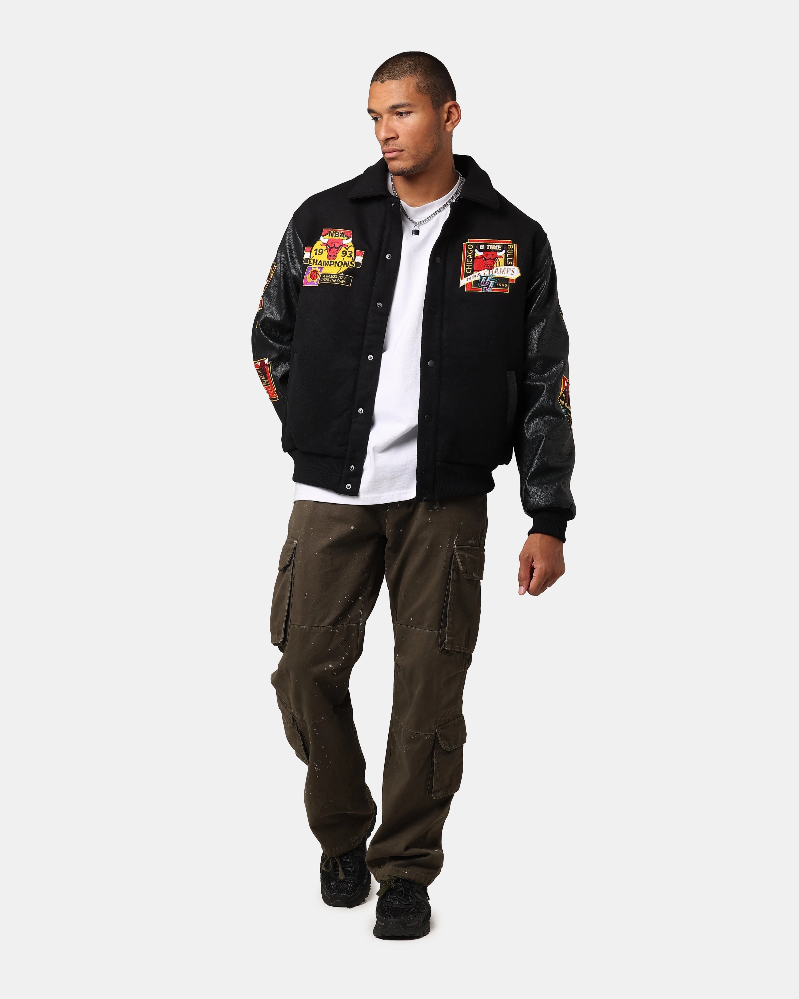 System Ideal Mitchell & Ness Chicago Bulls Dynasty Jacket Black