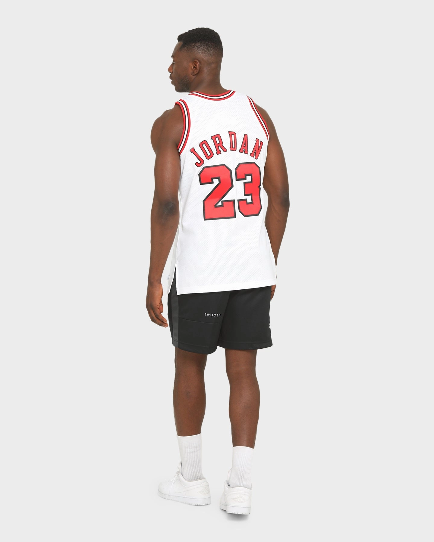anti static cyber monday Mitchell & Ness Chicago Bulls Michael Jordan '97-'98 #23 Authentic NBA Jersey White