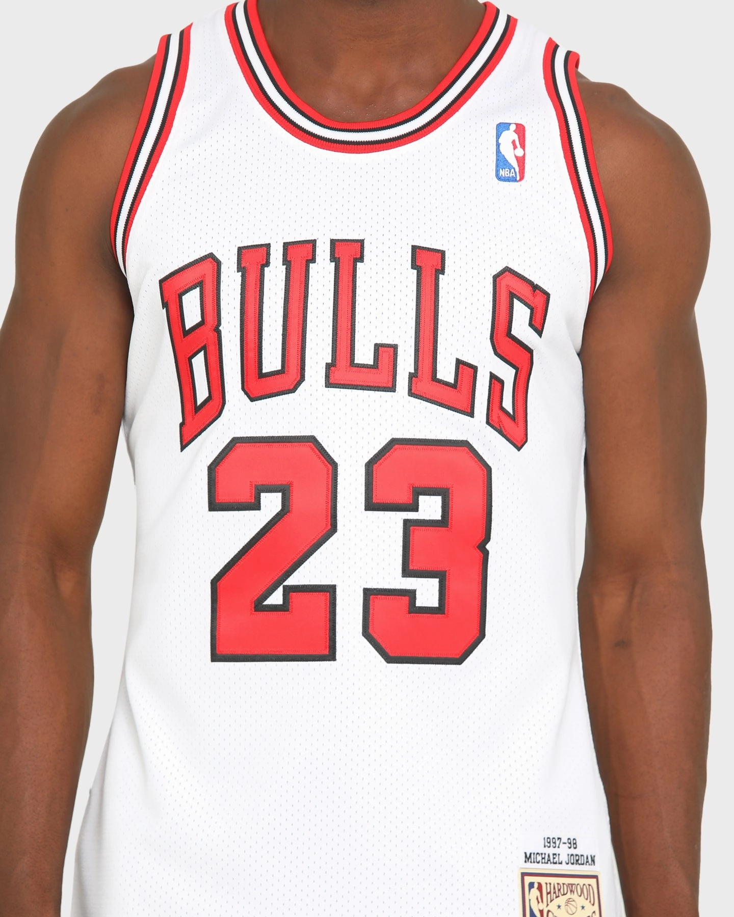 AdvancedMoistureManagement Mitchell & Ness Chicago Bulls Michael Jordan '97-'98 #23 Authentic NBA Jersey White
