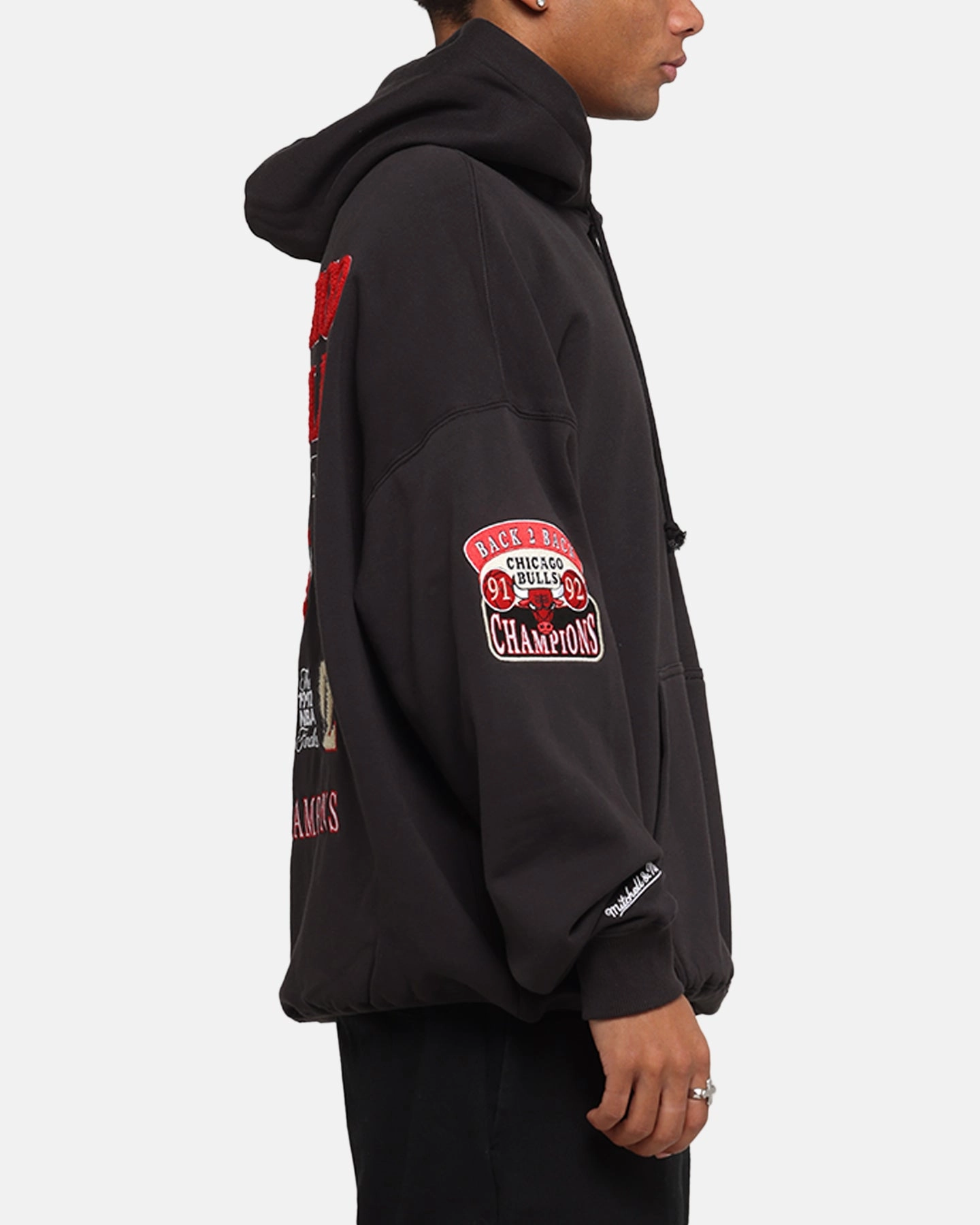 Active Lifestyle Mitchell & Ness Chicago Bulls National Champions Hoodie Faded Black