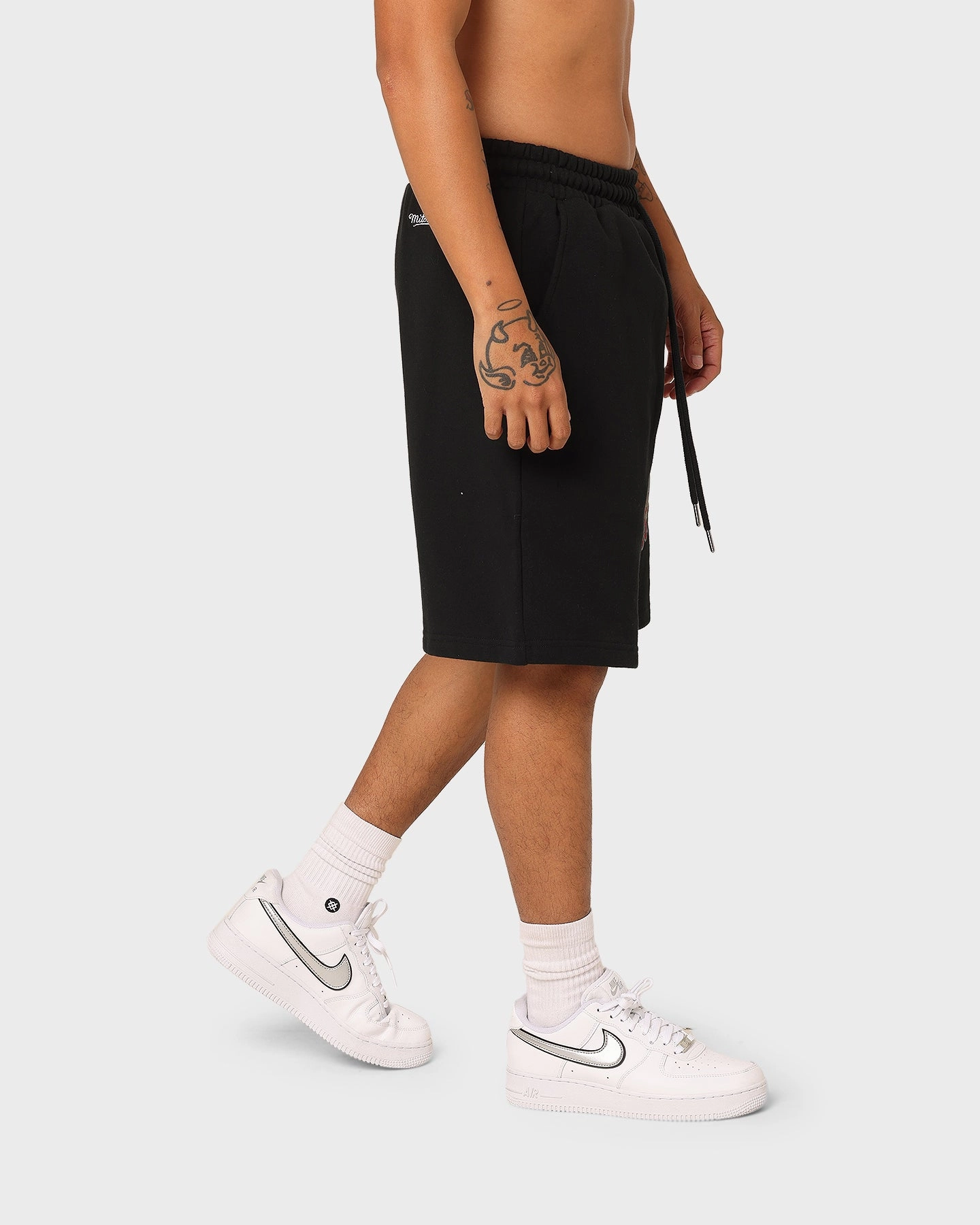 Walk Easy EcoFriendlyMaterials Mitchell & Ness Chicago Bulls Player Shorts Black