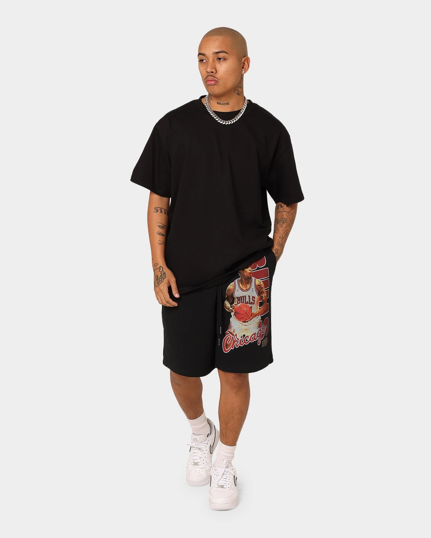 Mitchell & Ness Chicago Bulls Player Shorts Black Multi Panel Construction Stylish Design