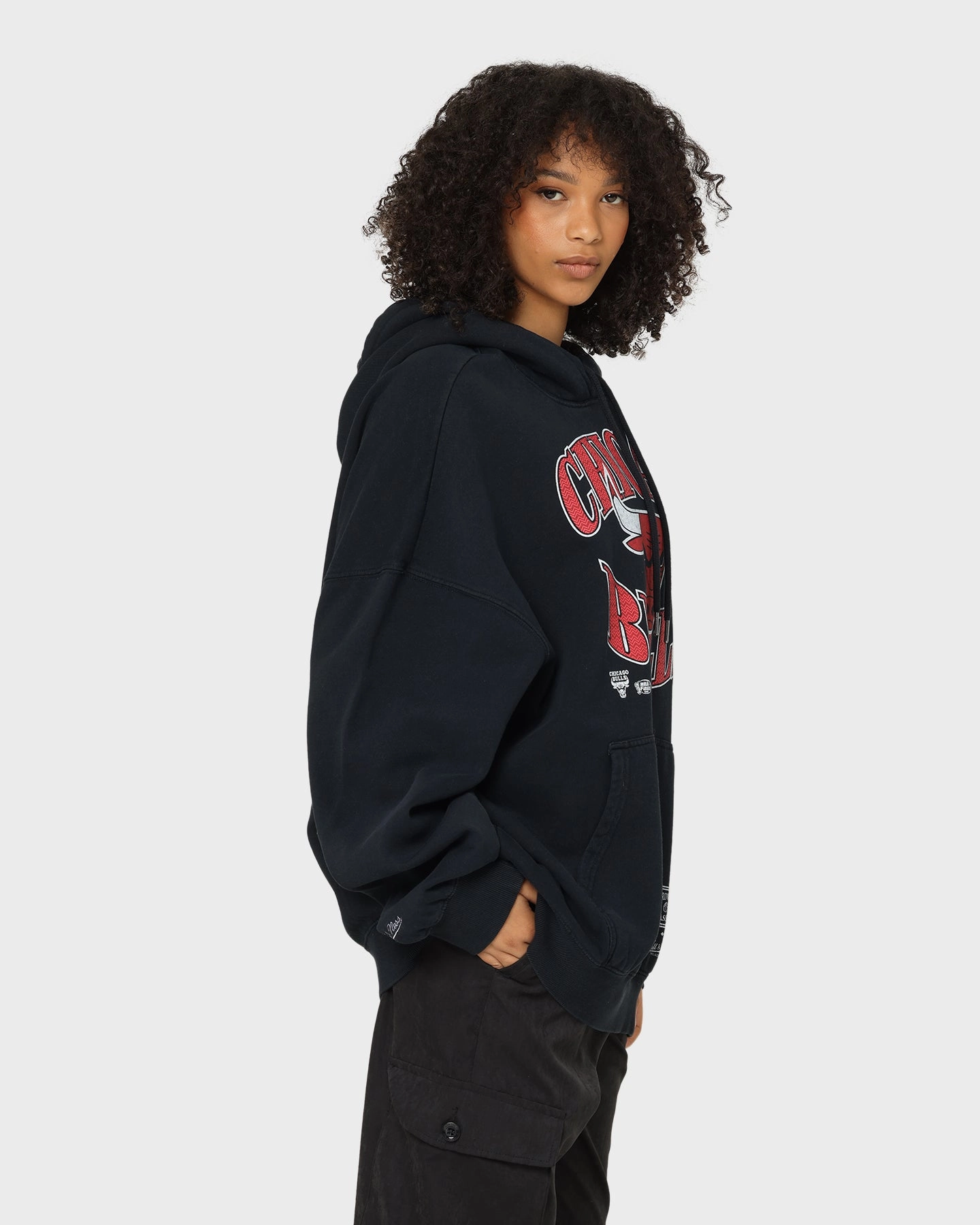 Treasure Save Mitchell & Ness Chicago Bulls Point Guard Hoodie Faded Black