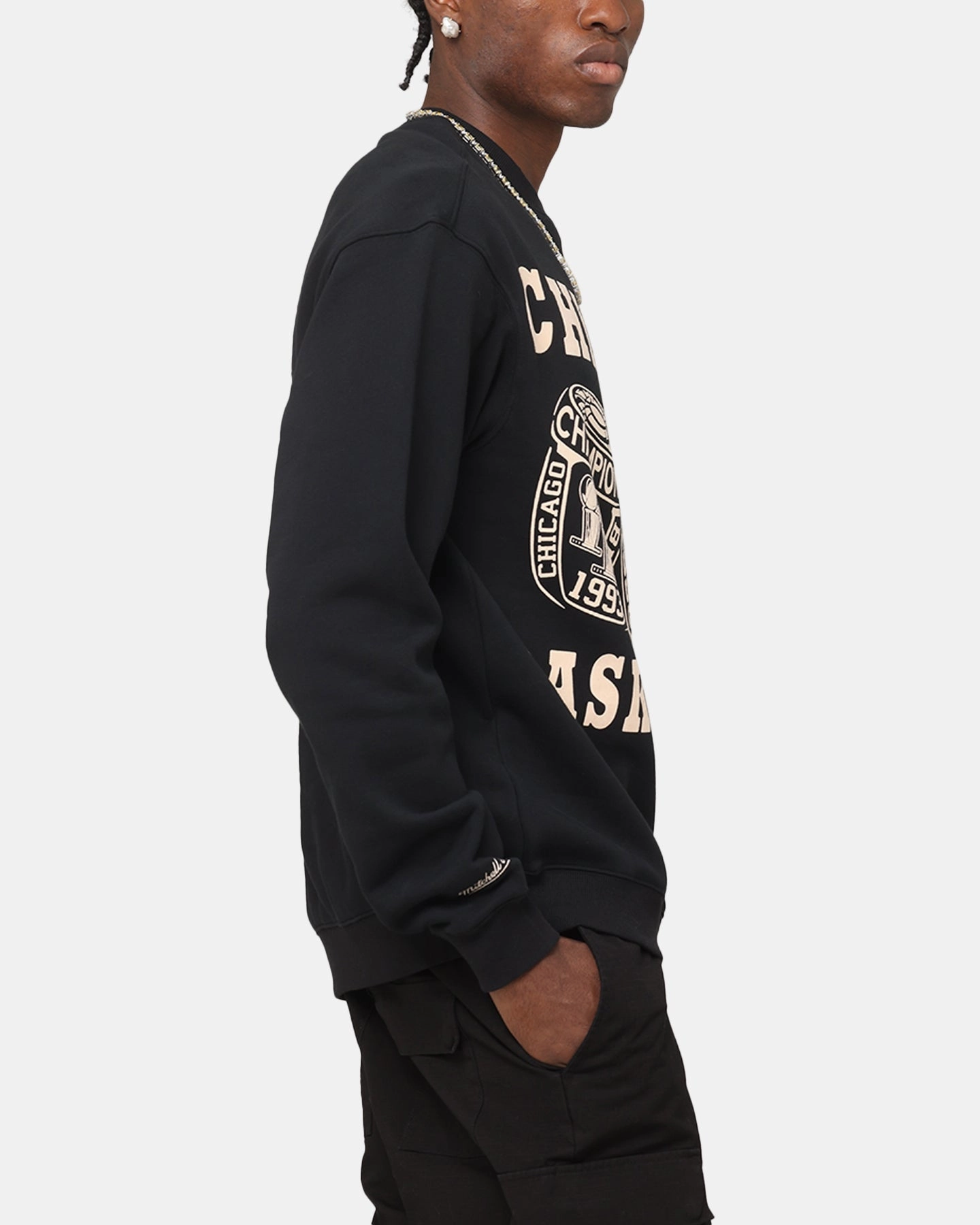 retro look Mitchell & Ness Chicago Bulls Rings Crewneck Black