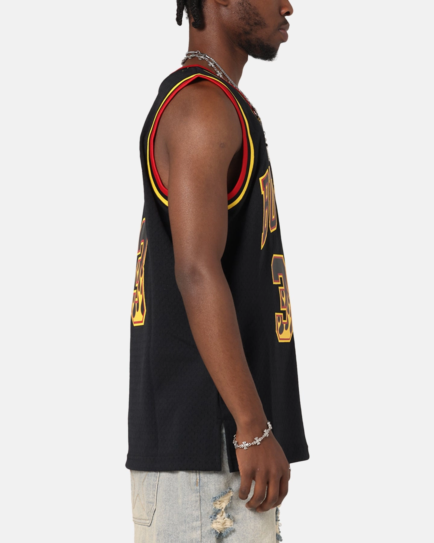 Mitchell & Ness Chicago Bulls Scottie Pippen Legends Jersey Black/Grey Adjustable Hem Double Stitched Seams