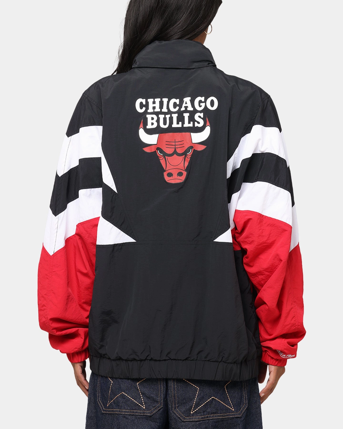 Mitchell & Ness Chicago Bulls Spray Jacket Black/Red Sense Tie