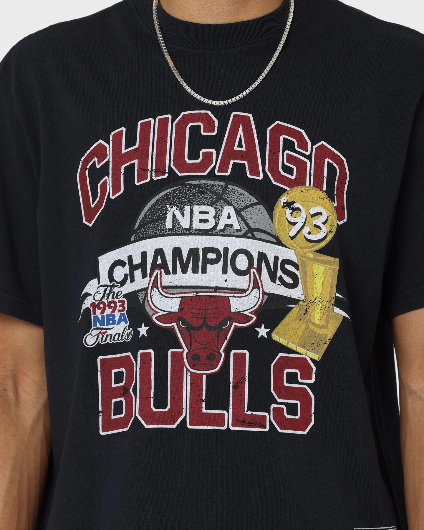 Classic Color Mitchell & Ness Chicago Bulls Team History Vintage T-Shirt Faded Black