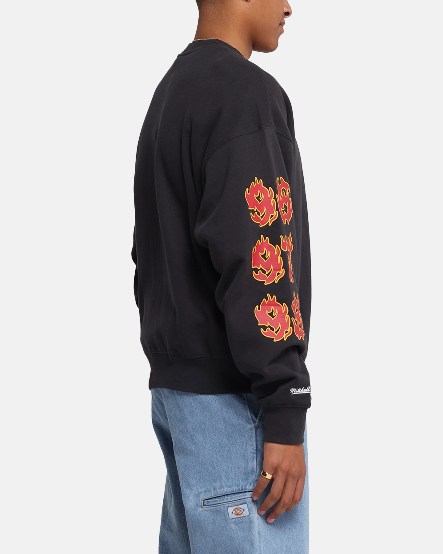 Mitchell & Ness Chicago Bulls Up In Flames Crewneck Faded Black EcoFriendly Water Repellency