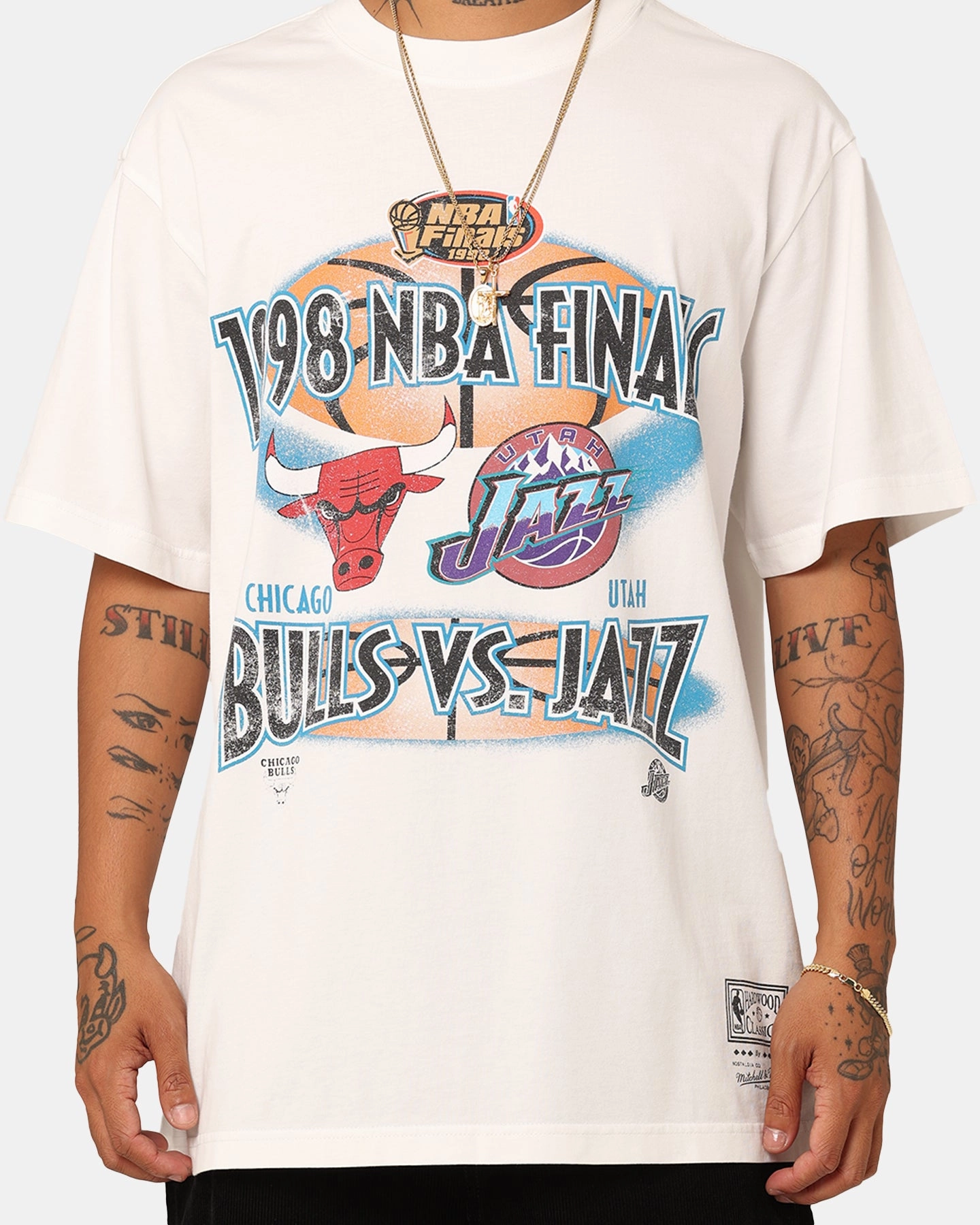 Mitchell & Ness Chicago Bulls Vs Utah Jazz T-Shirt Vintage White QuickDry